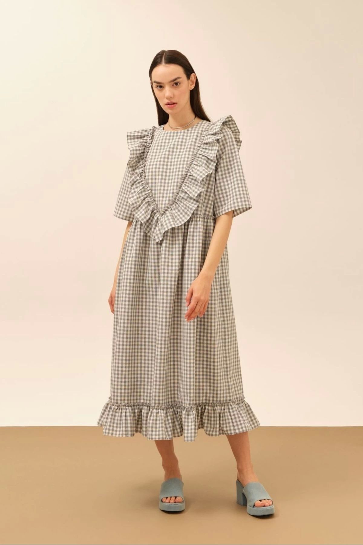 Bej Fine Factory Fırfır Detaylı Kareli Elbise