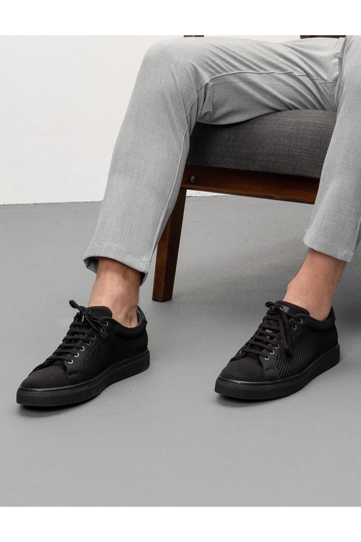 Cabani Triko Siyah Bağcıklı Erkek Spor Ayakkabı
