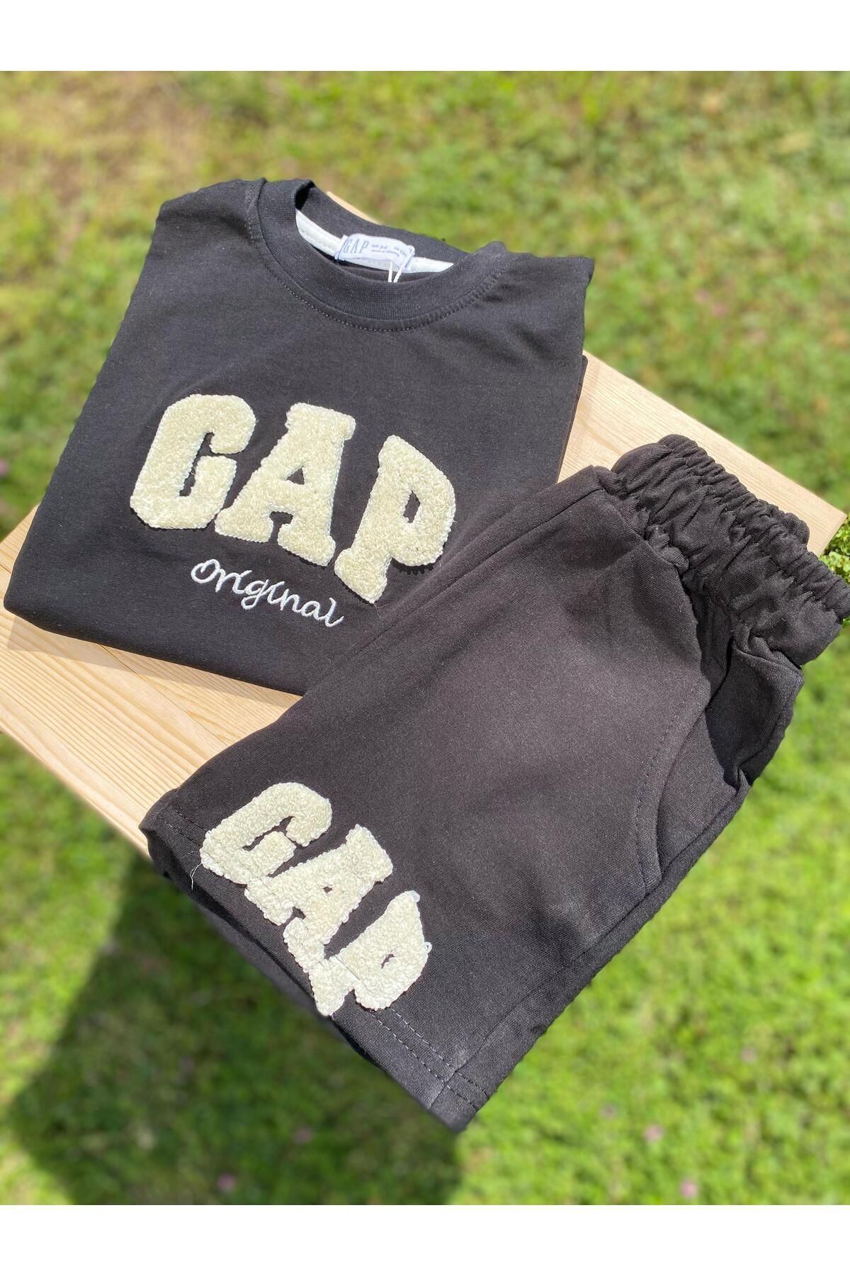 GAP Punch İşlemeli Yazlık Şortlu Gap Takım