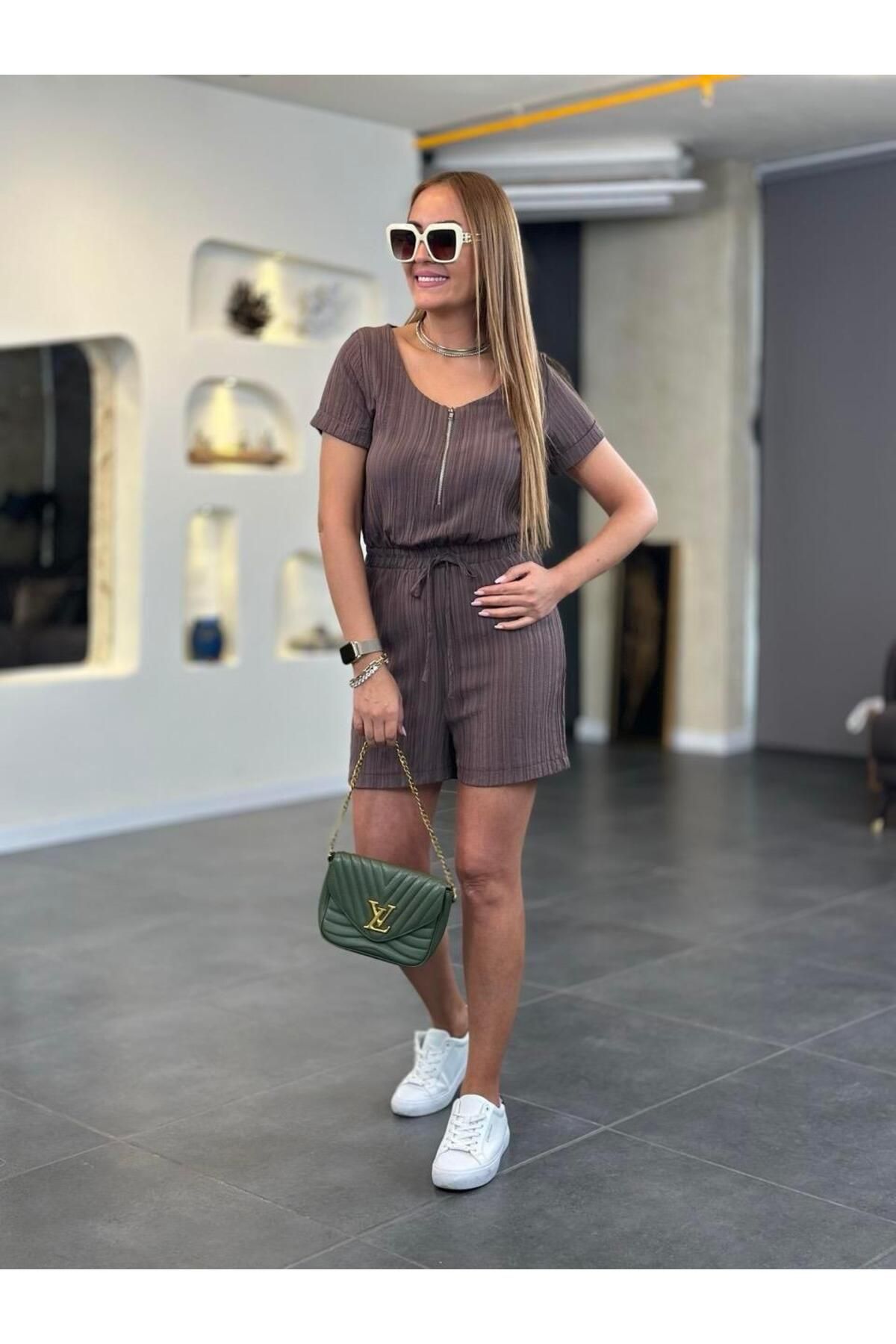 Sümeyra Moda Ön Fermuarlı Kahve Şort Tulum