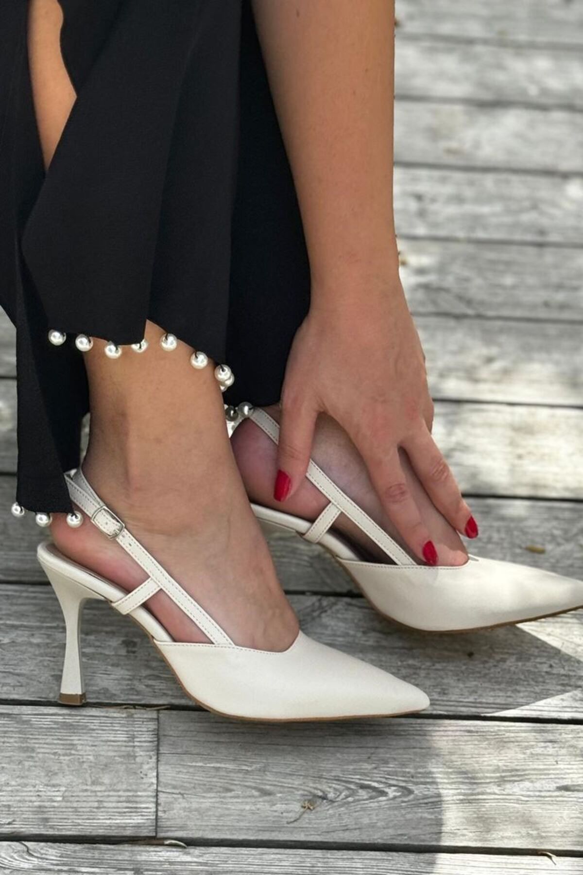 Gökhan Talay Clara Bej Cilt Orta Topuklu(8 CM) Klasik Topuklu Ayakkabı