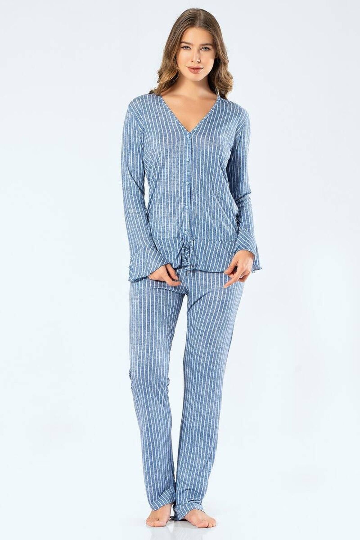 Türen Kadın Çizgili Uzun Kollu V Yaka Düğmeli Pijama Takım