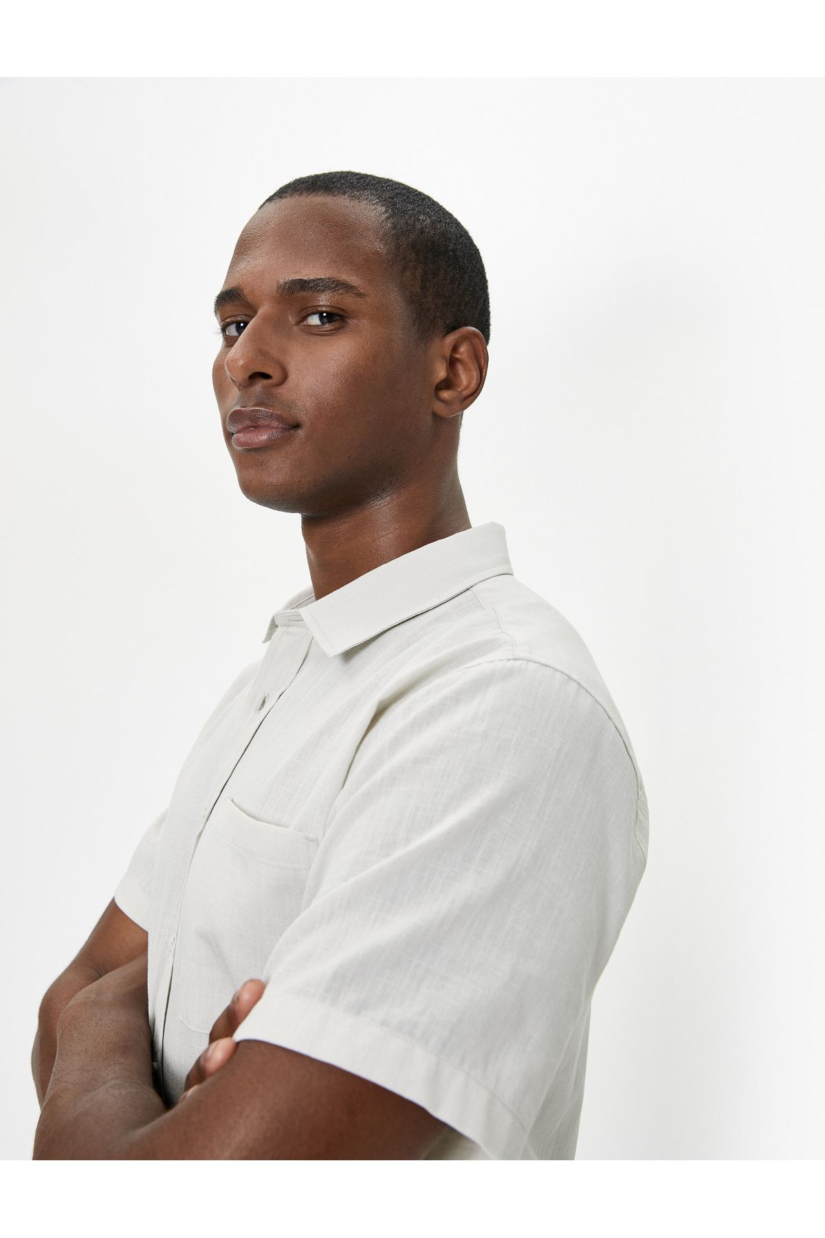 Koton Kısa Kollu Gömlek Slim Fit Klasik Yaka Düğmeli Cep Detaylı