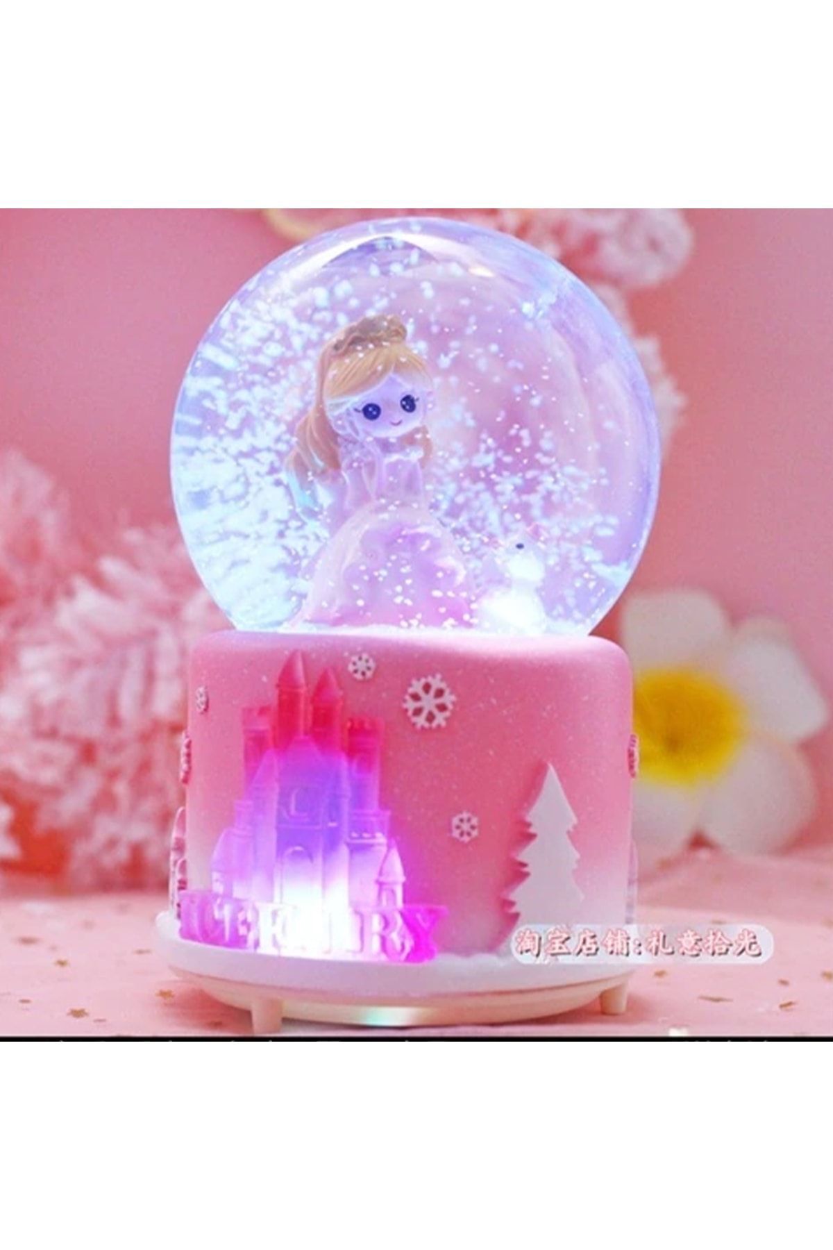 Hediye Sahibi Frozen Temalı Püskürtmeli Işıklı Ve Müzikli Kar Küresi