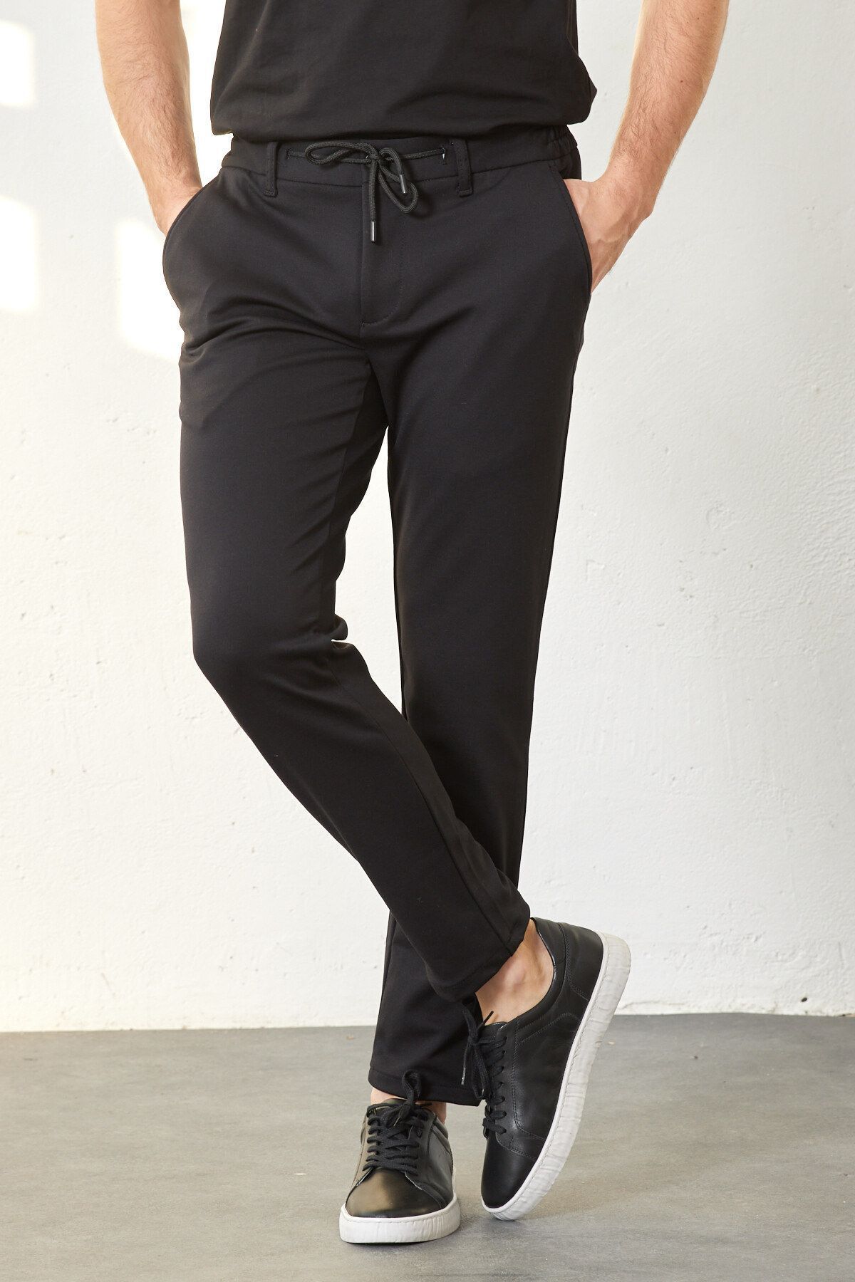 RAVANELLI Erkek Siyah Beli Lastikli Bağcıklı Örme Likralı Esnek Modern Slim Fit Jogger Pantolon