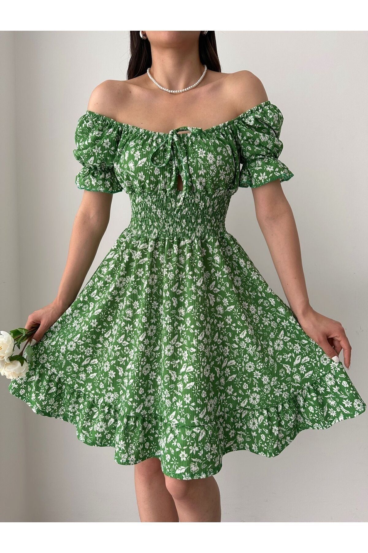 Sunlit Collections Kadın Yeşil Desenli Mini Göğüs Dekolteli Gipeli Bürümcük Yazlık Elbise