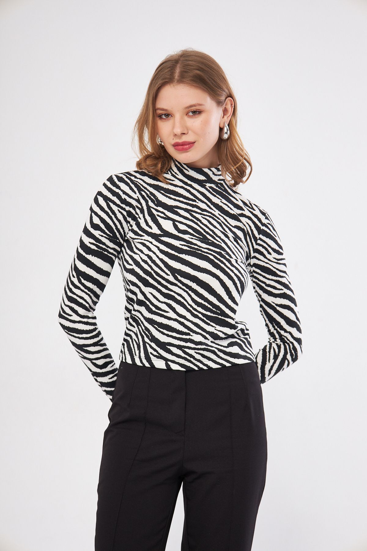 MRC MODA Kadın Zebra Desen Crop Bluz