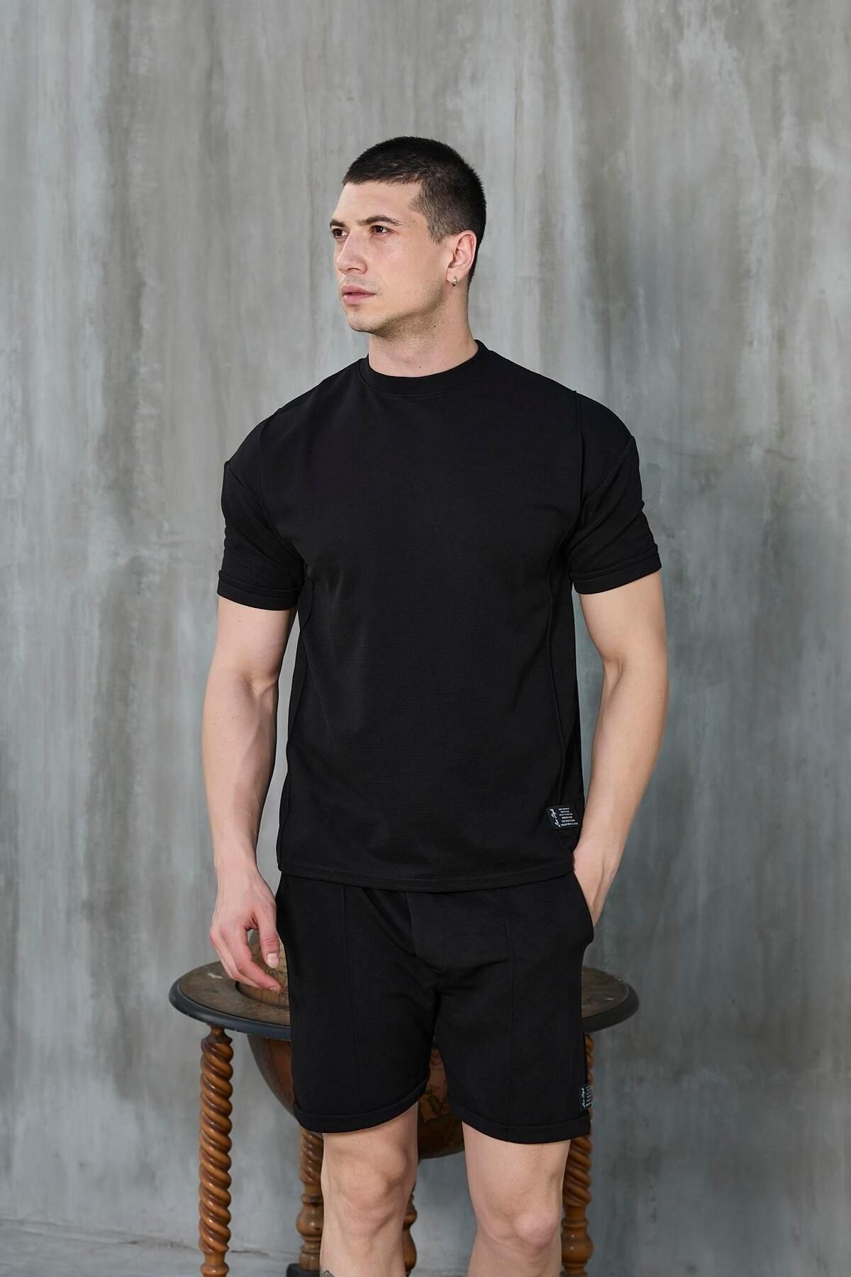 Pobudo Siyah Renk Oversize Tişört ve Şort Takım