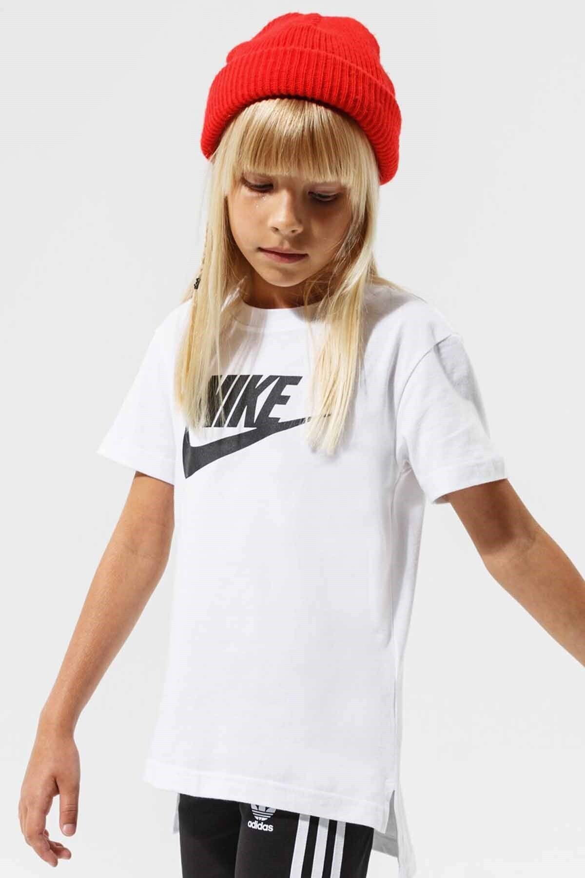 Nike Sportswear Big Kids' T-shirt Çocuk Tişört Ar5088-112-beyaz