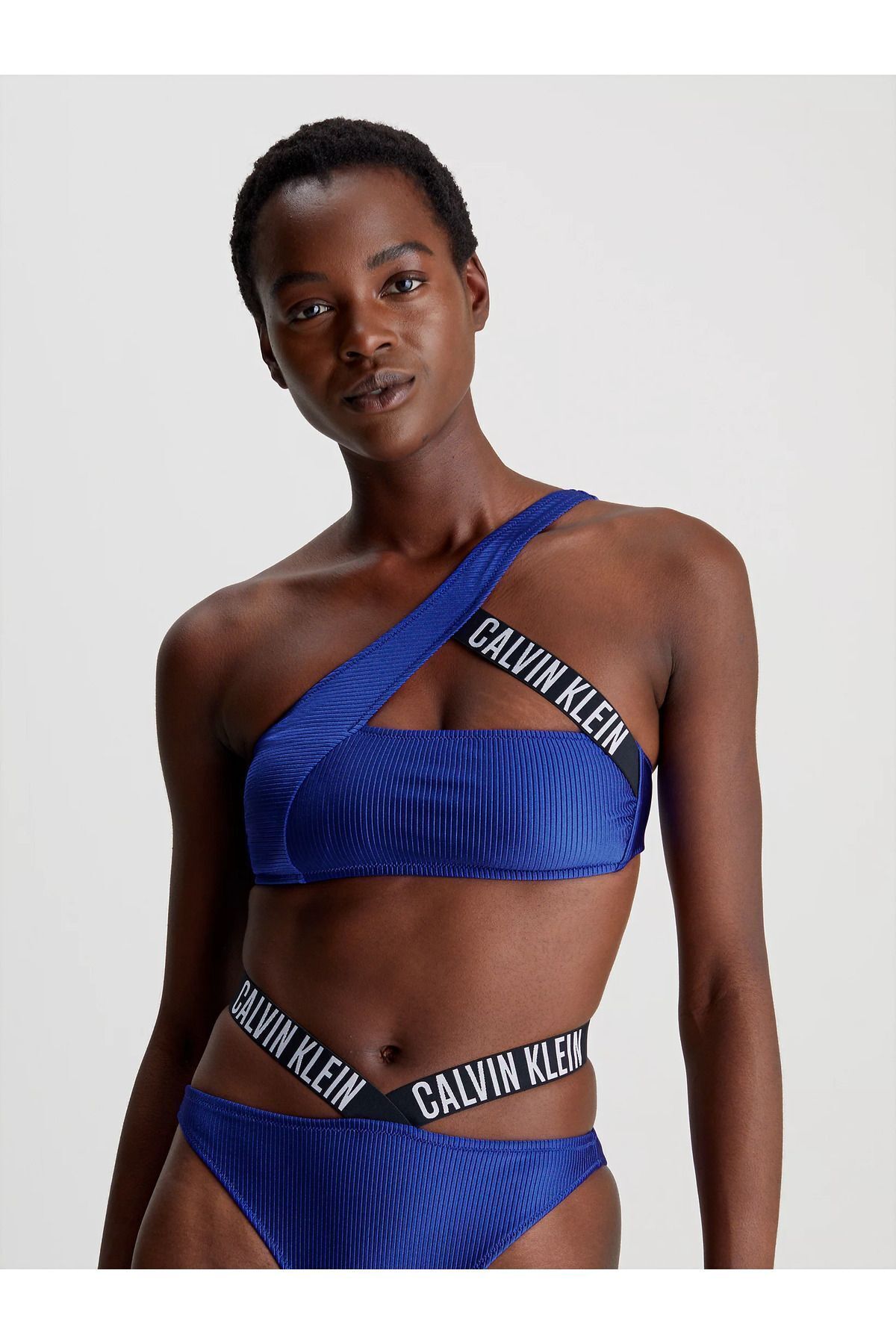 Calvin Klein Kadın Çabuk Kuruyan Kumaşlı Normal Kesim Mavi Bikini Üstü KW0KW02388-C7N
