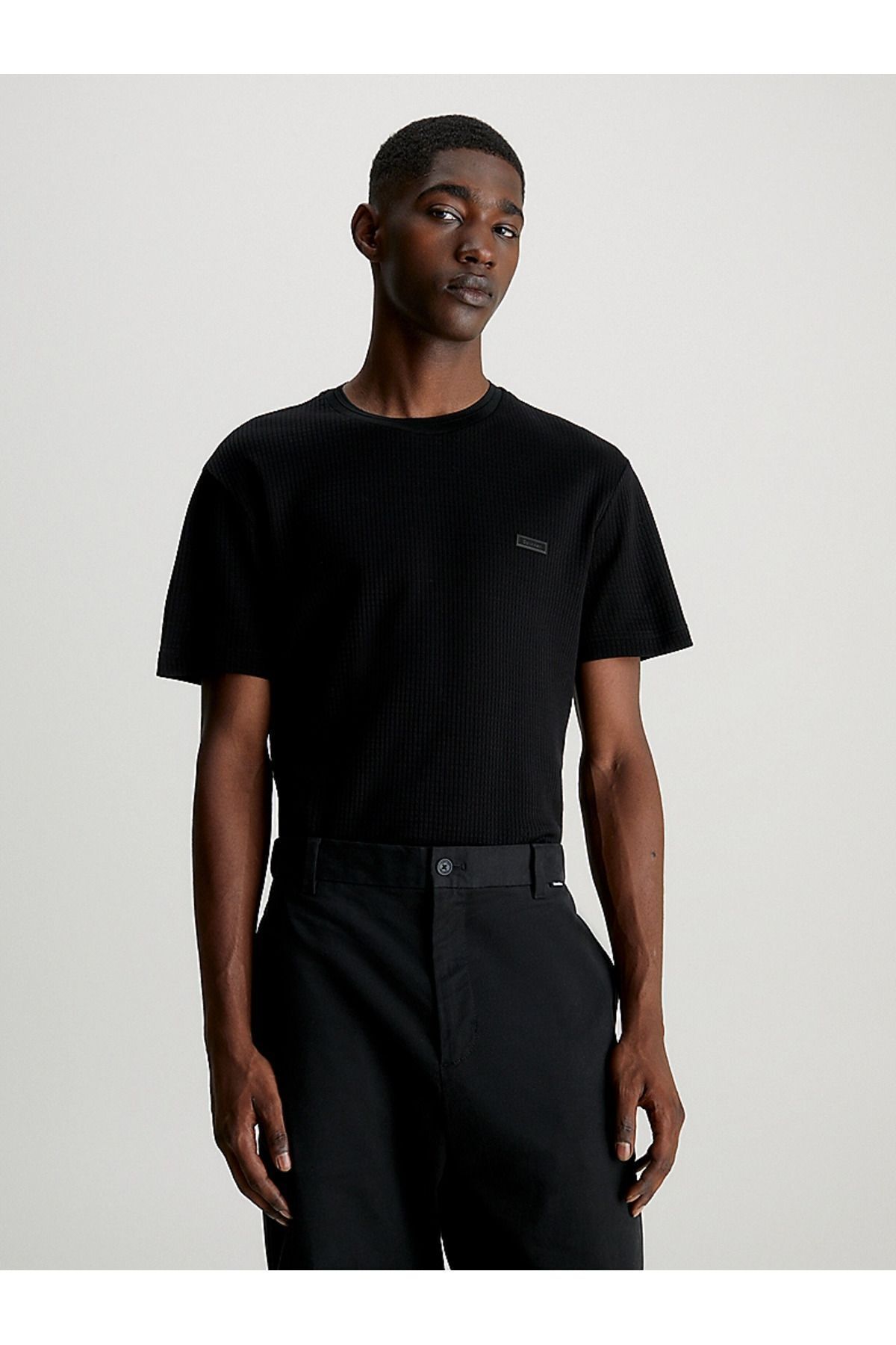 Calvin Klein Erkek Marka Logolu Pamuklu Normal Kalıp Günlük Siyah T-Shirt K10K112760-BEH