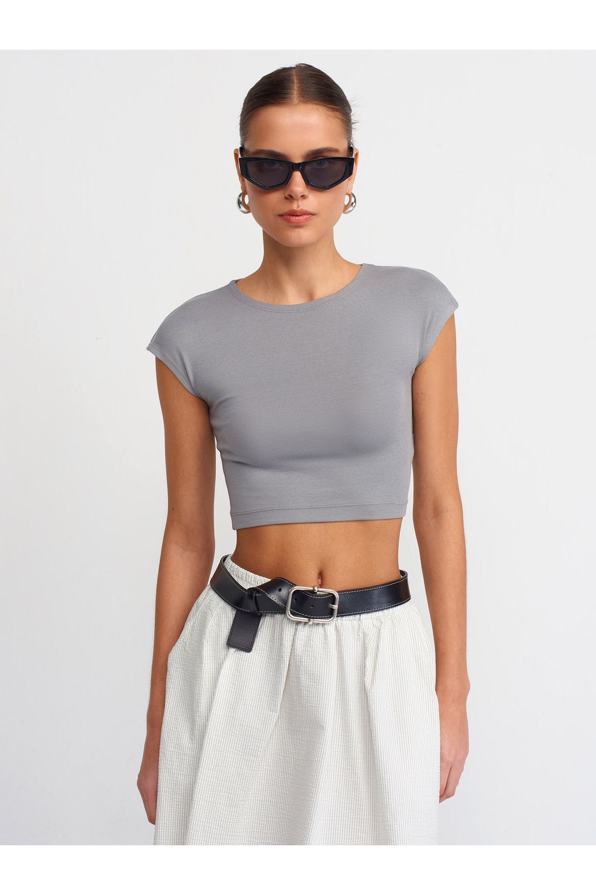 Dilvin 30528 Pamuk ve Modal  Karışımlı Crop Top-Gri