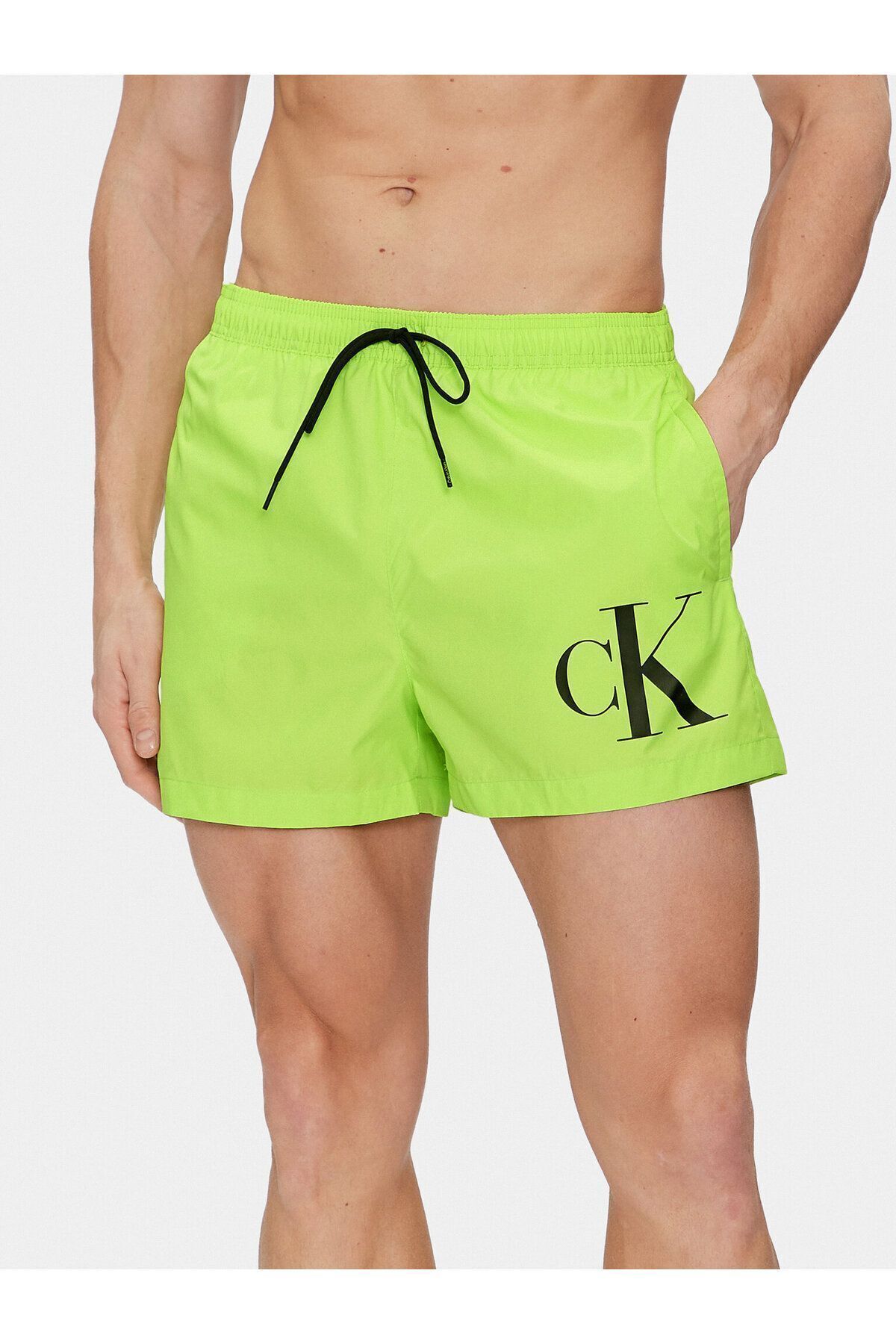 Calvin Klein Erkek Çabuk Kuruyan Kumaşlı Normal Kesim Yeşil Deniz Şortu KM0KM00967-LKQ