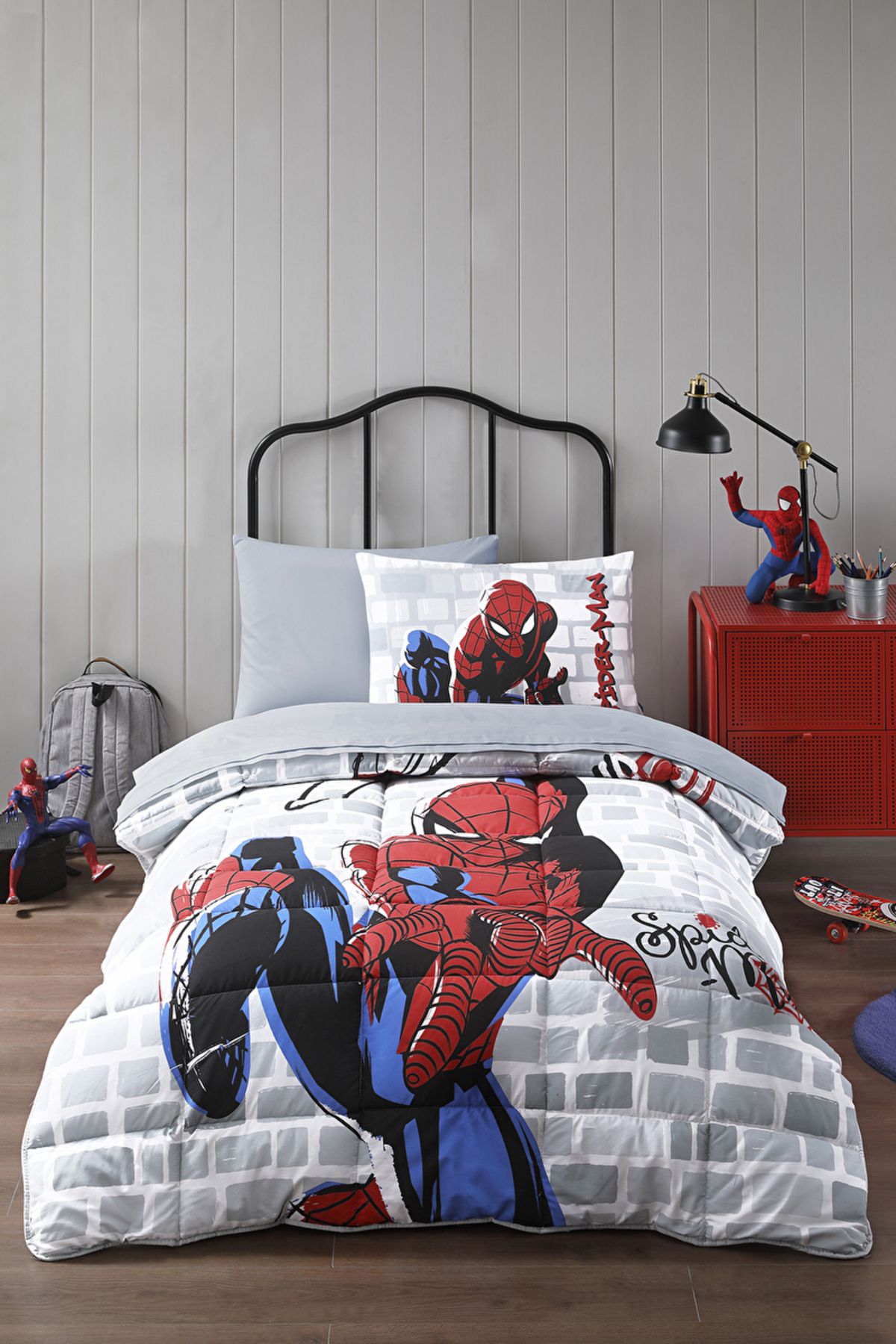 Özdilek Spiderman Super Hero Tek Kişilik Disney Lisanslı Lastikli Fitted Çarşaf Çocuk Uyku Seti