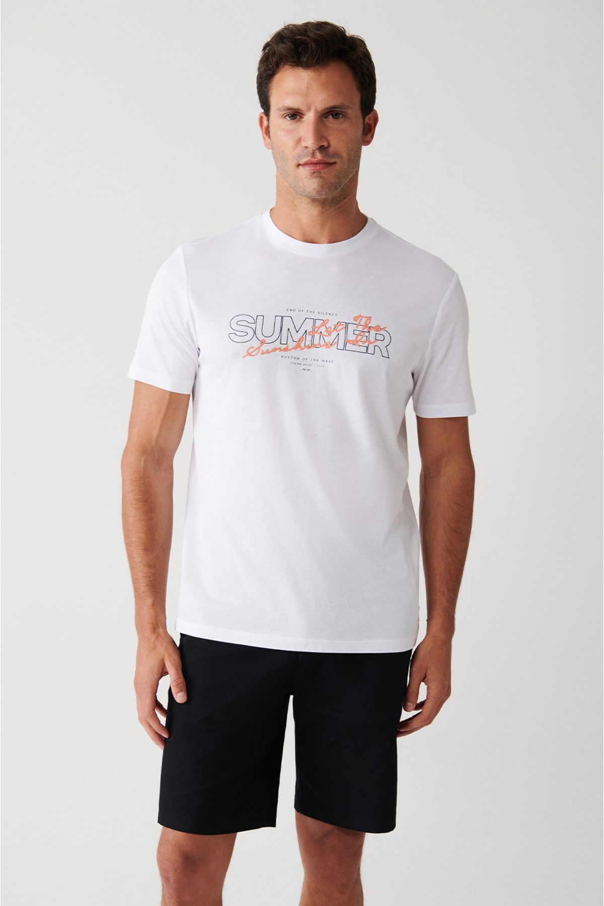 Avva Erkek Beyaz Ultrasoft Bisiklet Yaka Parlak Baskı Detaylı Regular Fit T-shirt A31y1044