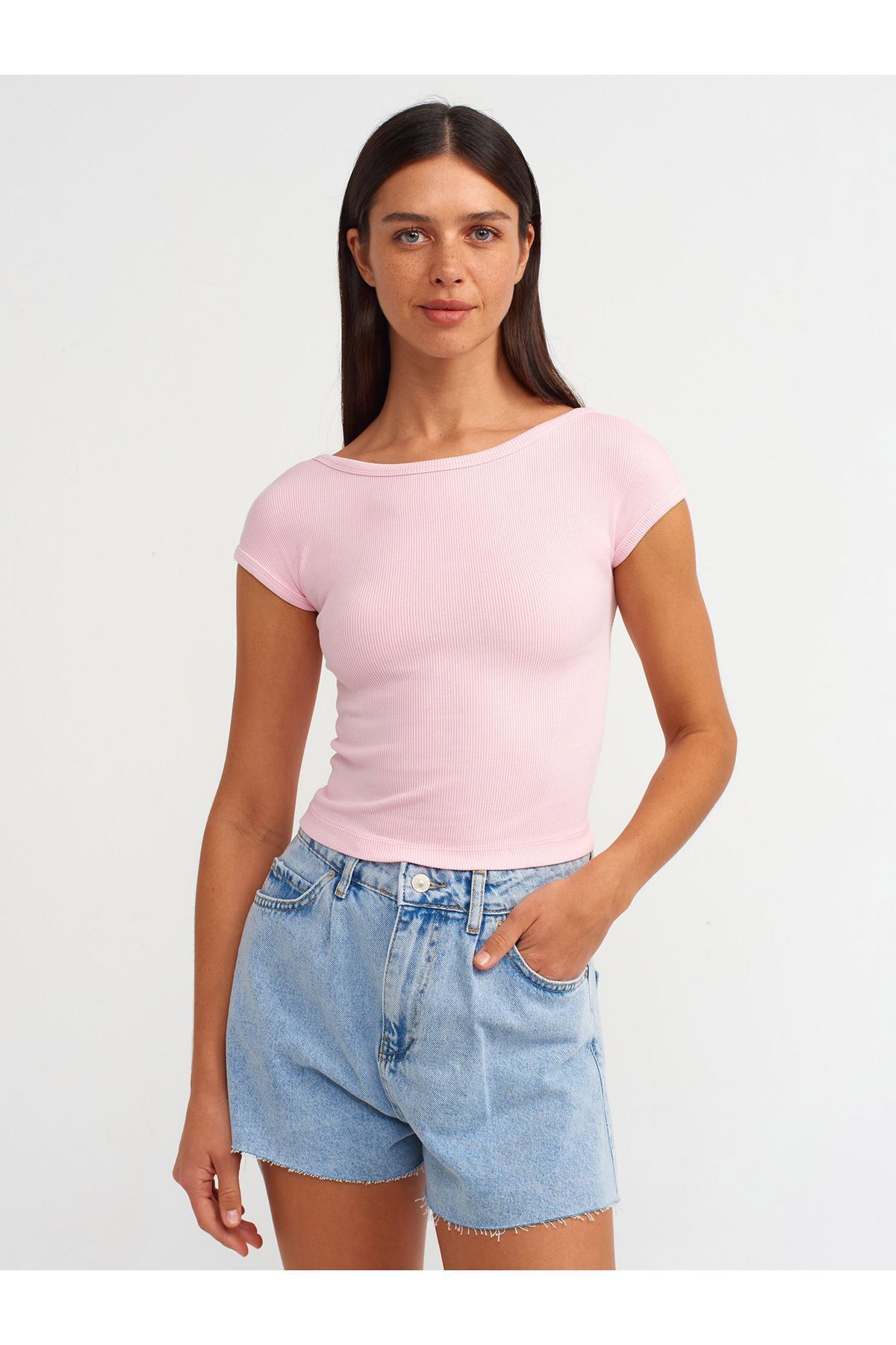 Dilvin 30419 Sırt Detaylı Soluk Efektli T-shirt-Açık Pembe