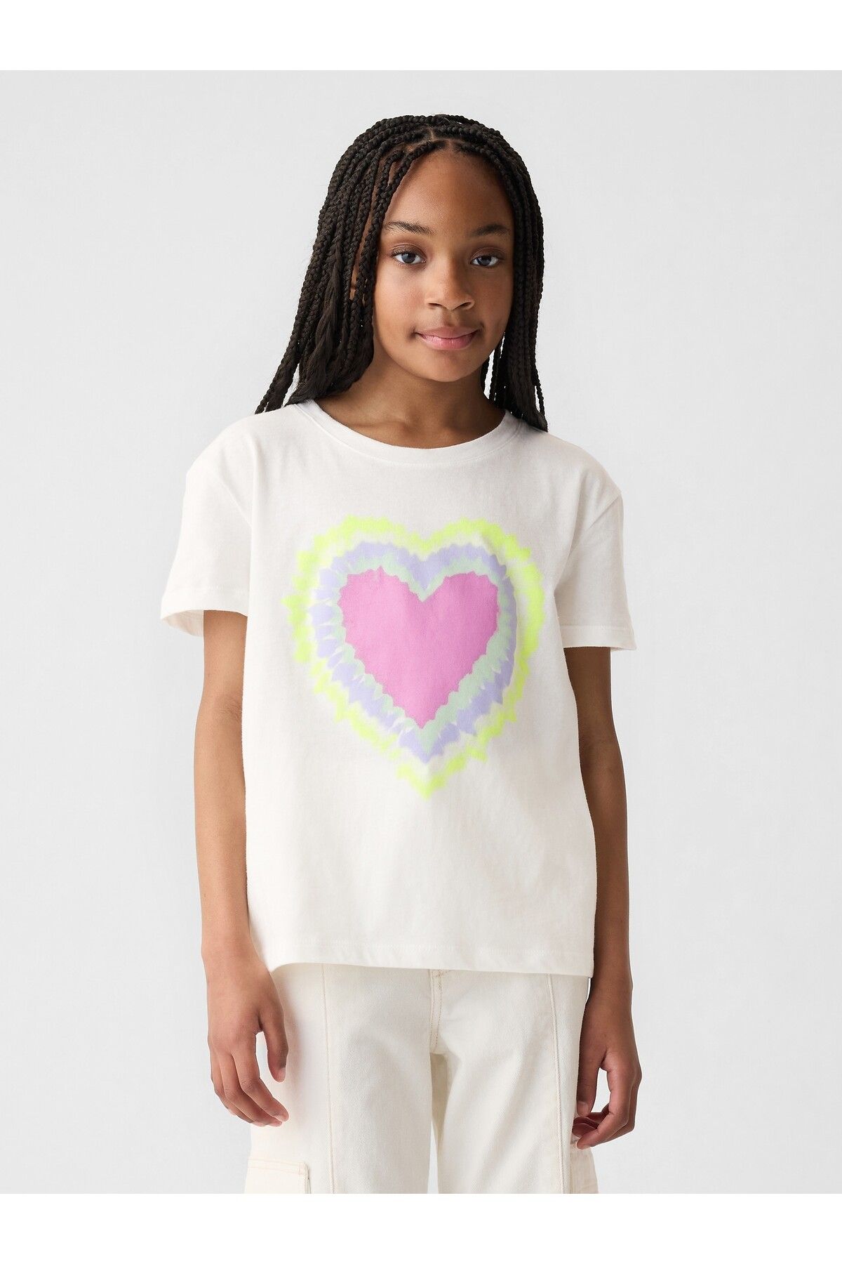 GAP Kız Çocuk Kırık Beyaz Grafikli T-Shirt