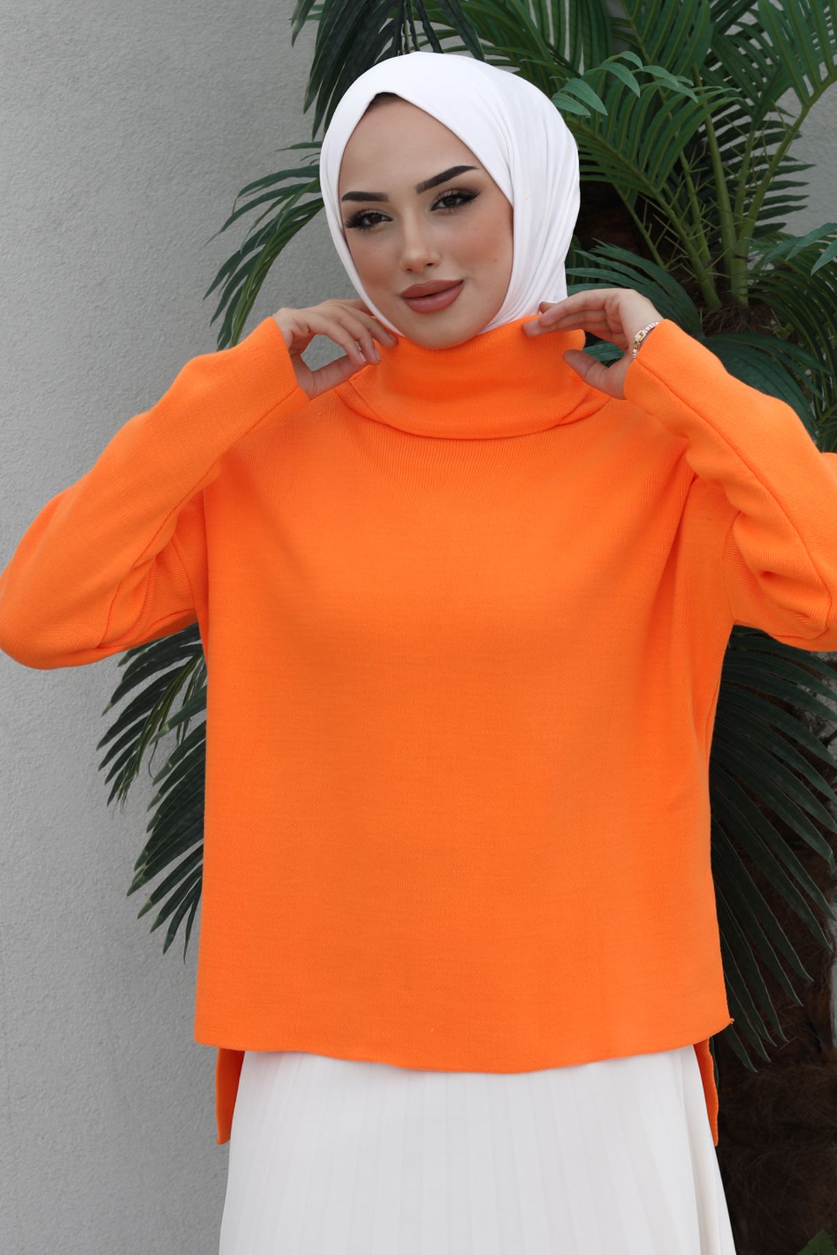 İmajButik Orange Kadın Boğazlı Yaka Ön Kısa Arka Uzun Yırtmaçlı Triko Kazak