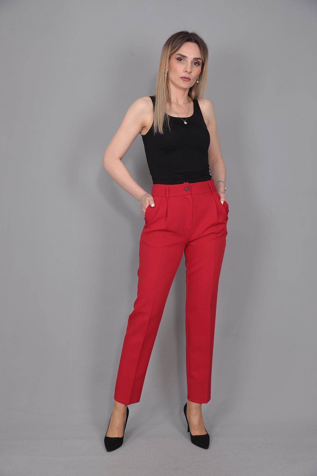 ÖNDER ÖZSOY Pileli Klasik Boru Paç Pantolon-Kırmızı