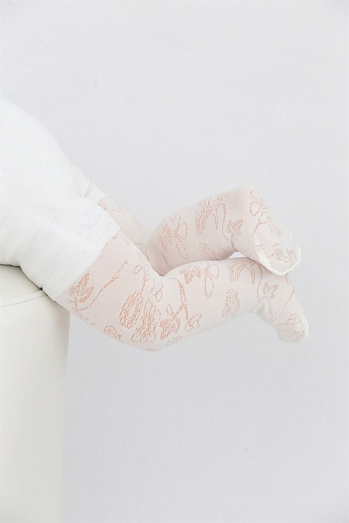 Daymod Kız Bebek Krem Arıcık Desenli Külotlu Çorap