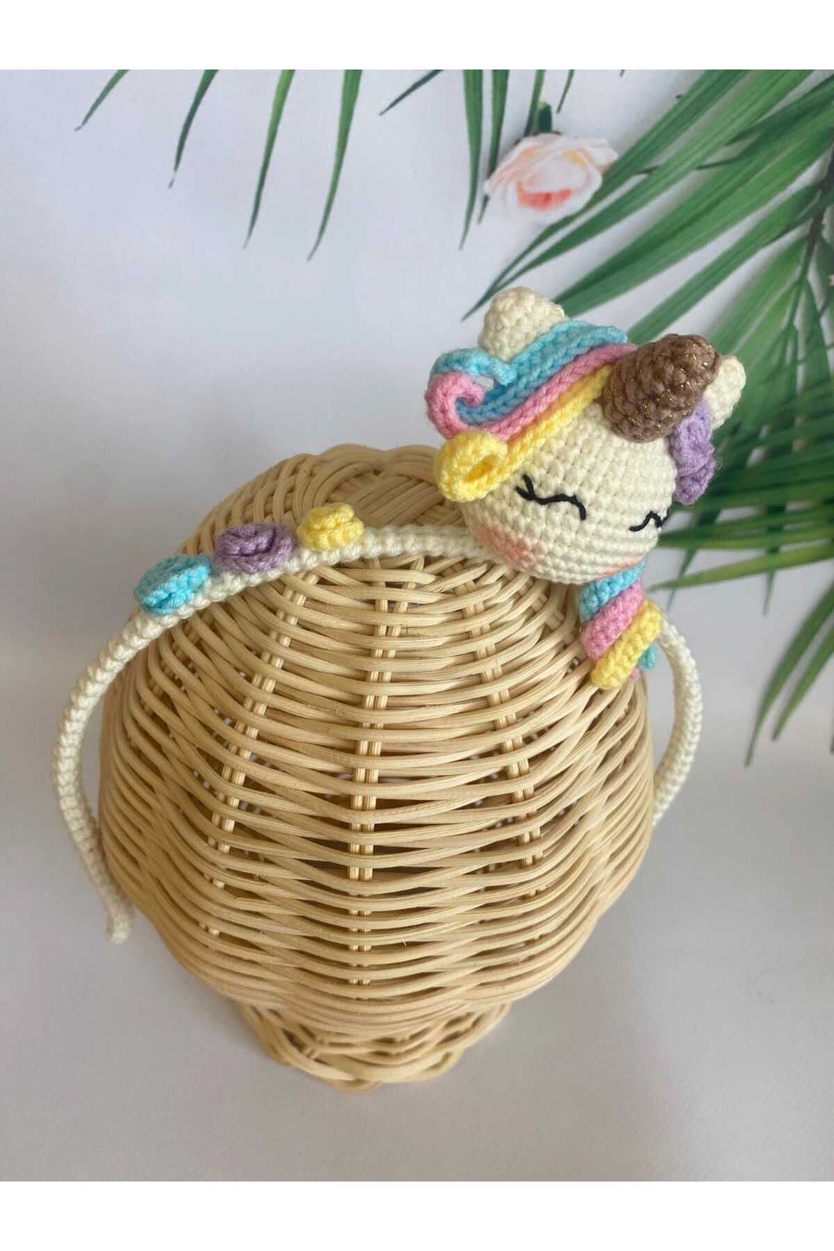 Kadın Girişimciler Atölyesi Unicorn Amigurumi El Emeği % 100 Cotton Handmade Taç