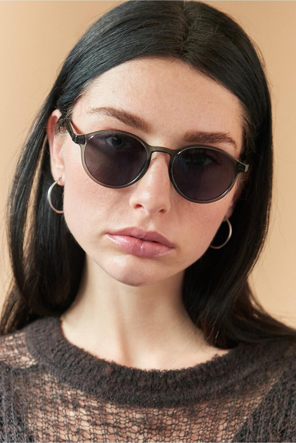 Buy Wise Crow Smith Gray Black Sunglasses at Ubuy Algeria