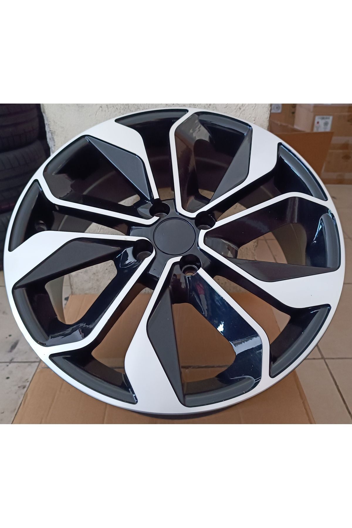 STW JANT-7,5X17 4X100 17* ET.45 CB.67,1 BLACK DİAMOND İCON SERİ JABT-4 ADET