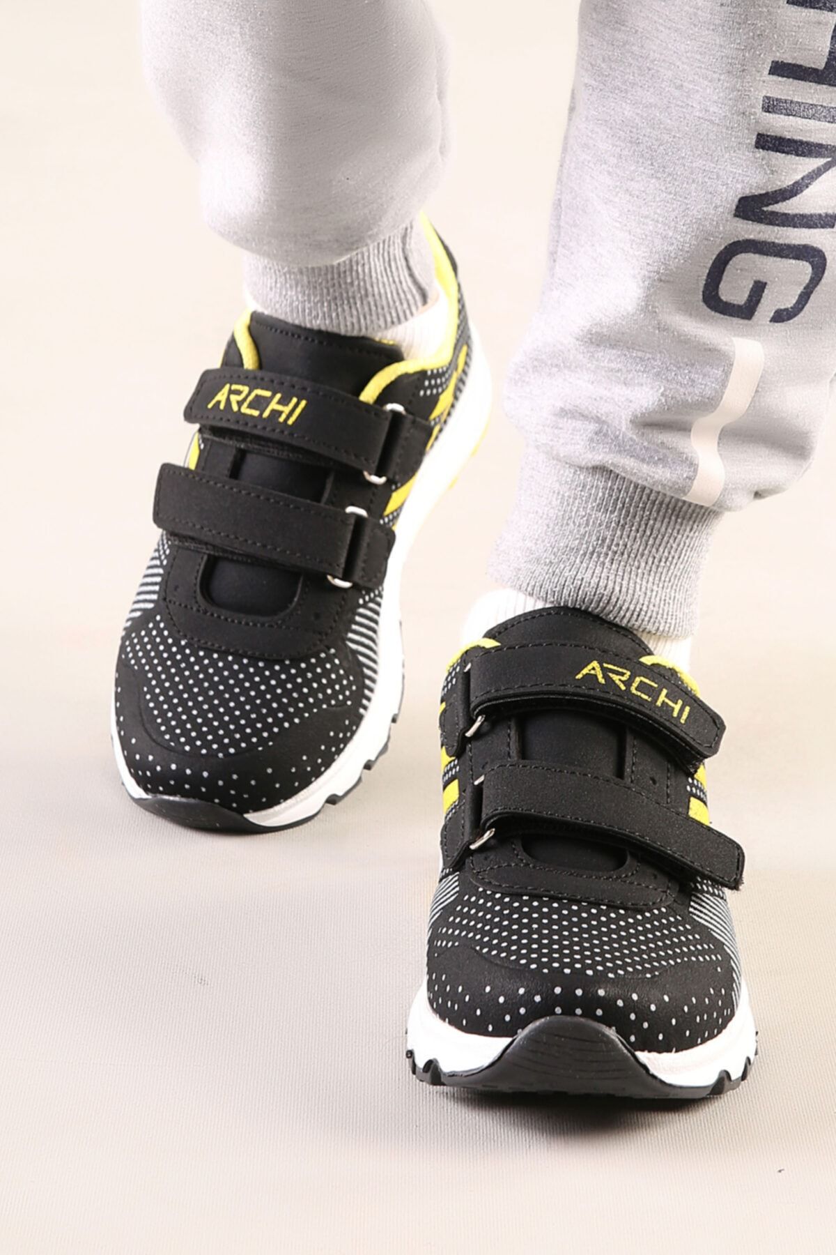 CAYEN Unisex Siyah Sarı Çocuk Günlük Yürüyüş Ayakkabısı