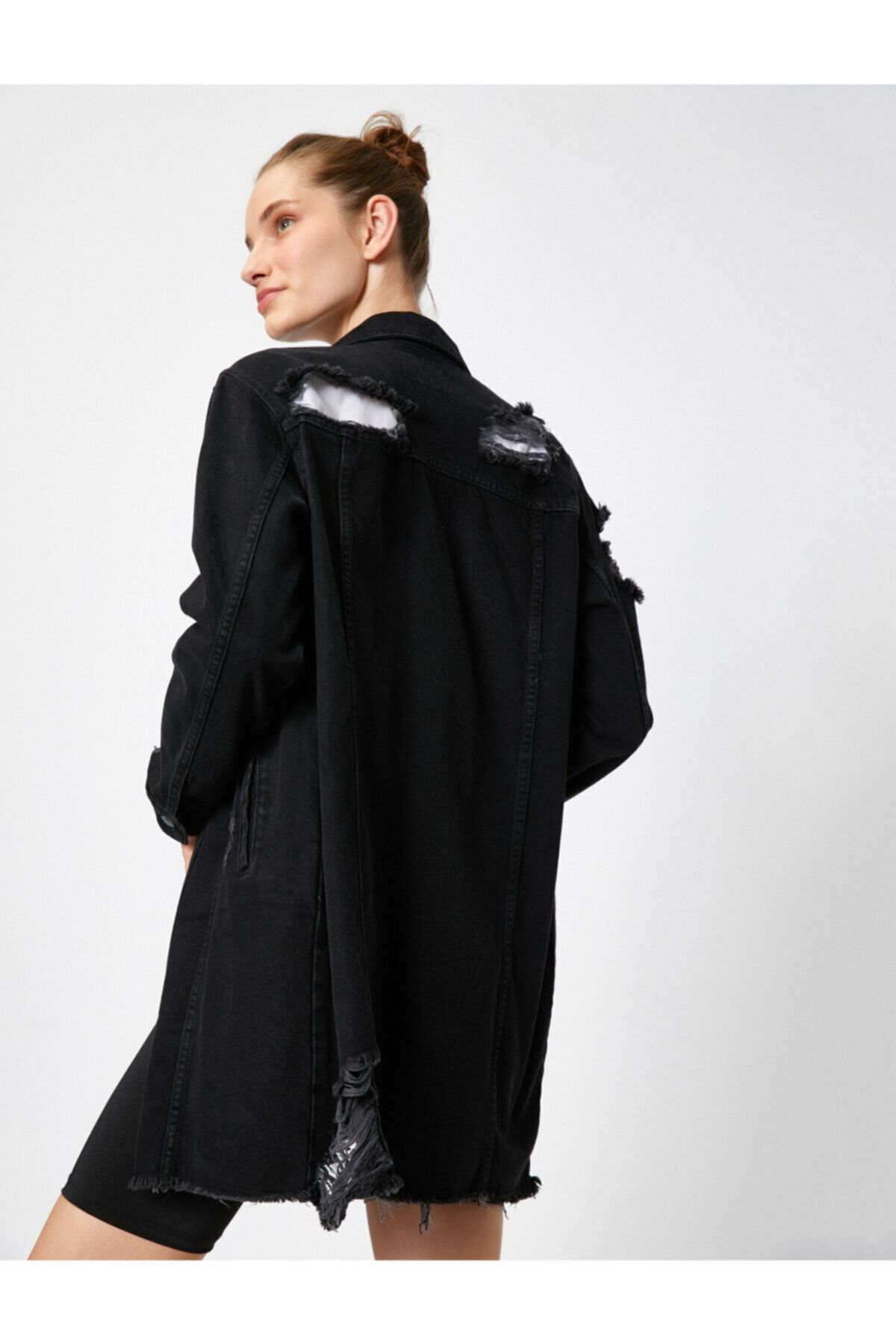 Koton Kadın Siyah Pamuk Oversize Uzun Sırt Detaylı Kot Ceket