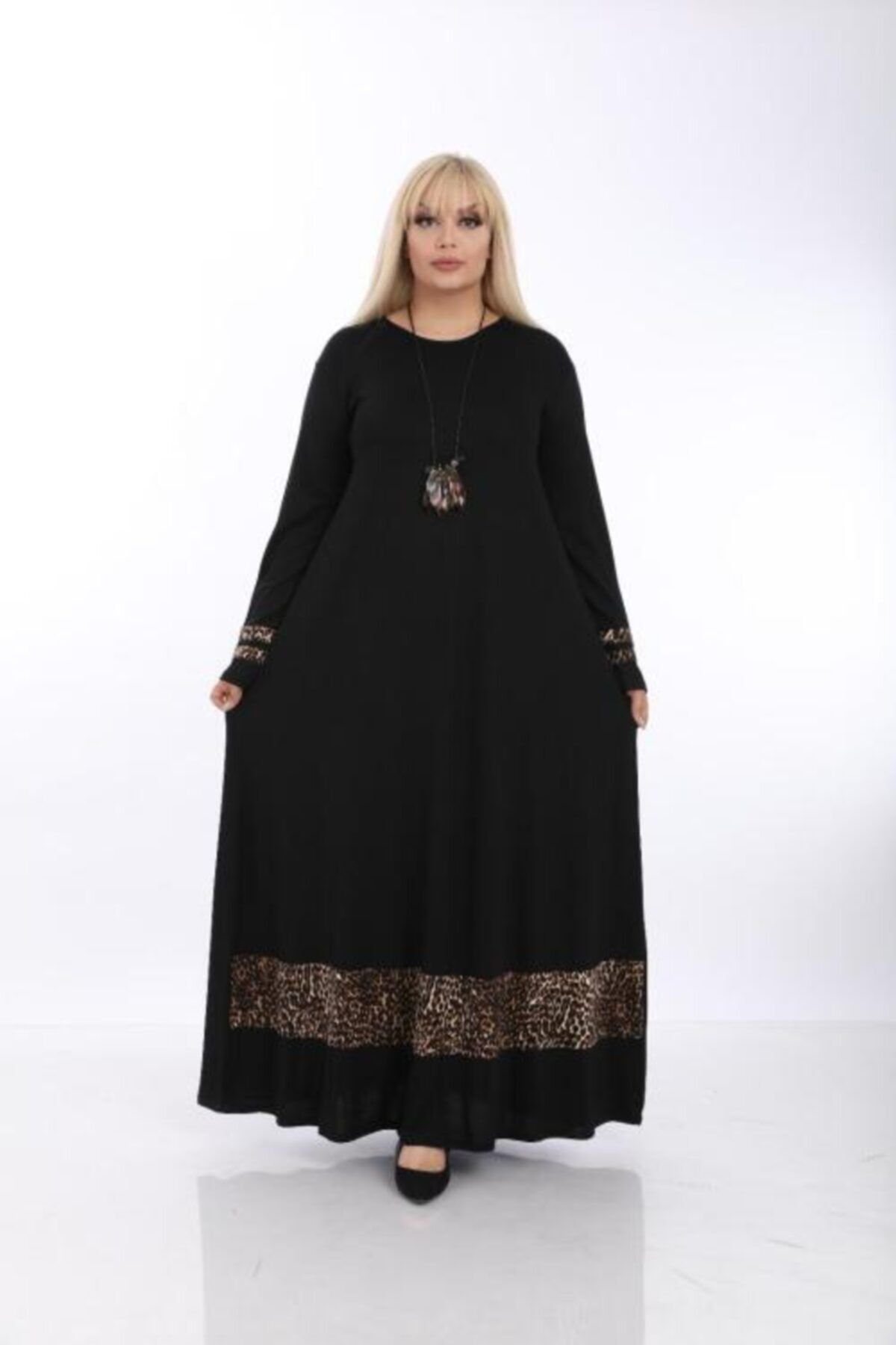 Şirin Butik Kadın Siyah Büyük Beden Leopar Detaylı Viskon Elbise