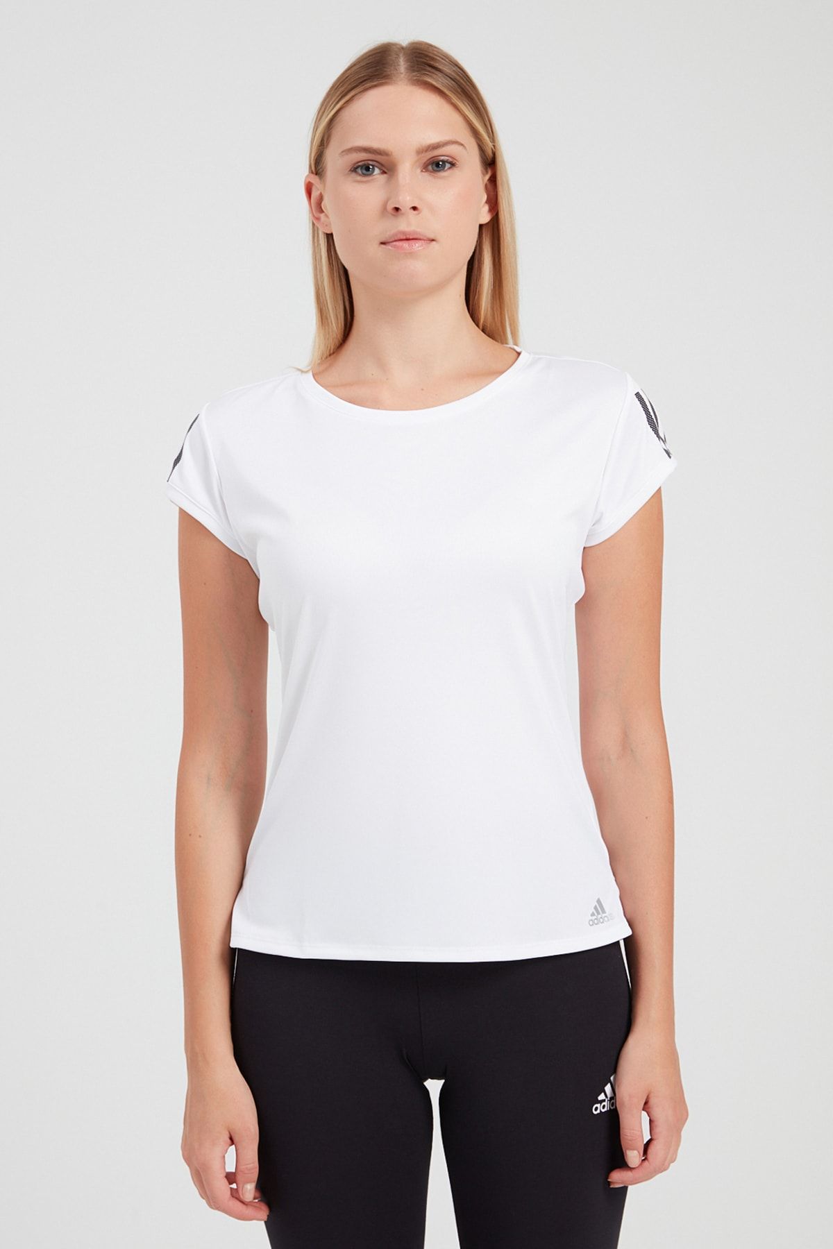 adidas CLUB 3 STR TEE Beyaz Kadın T-Shirt 101069106