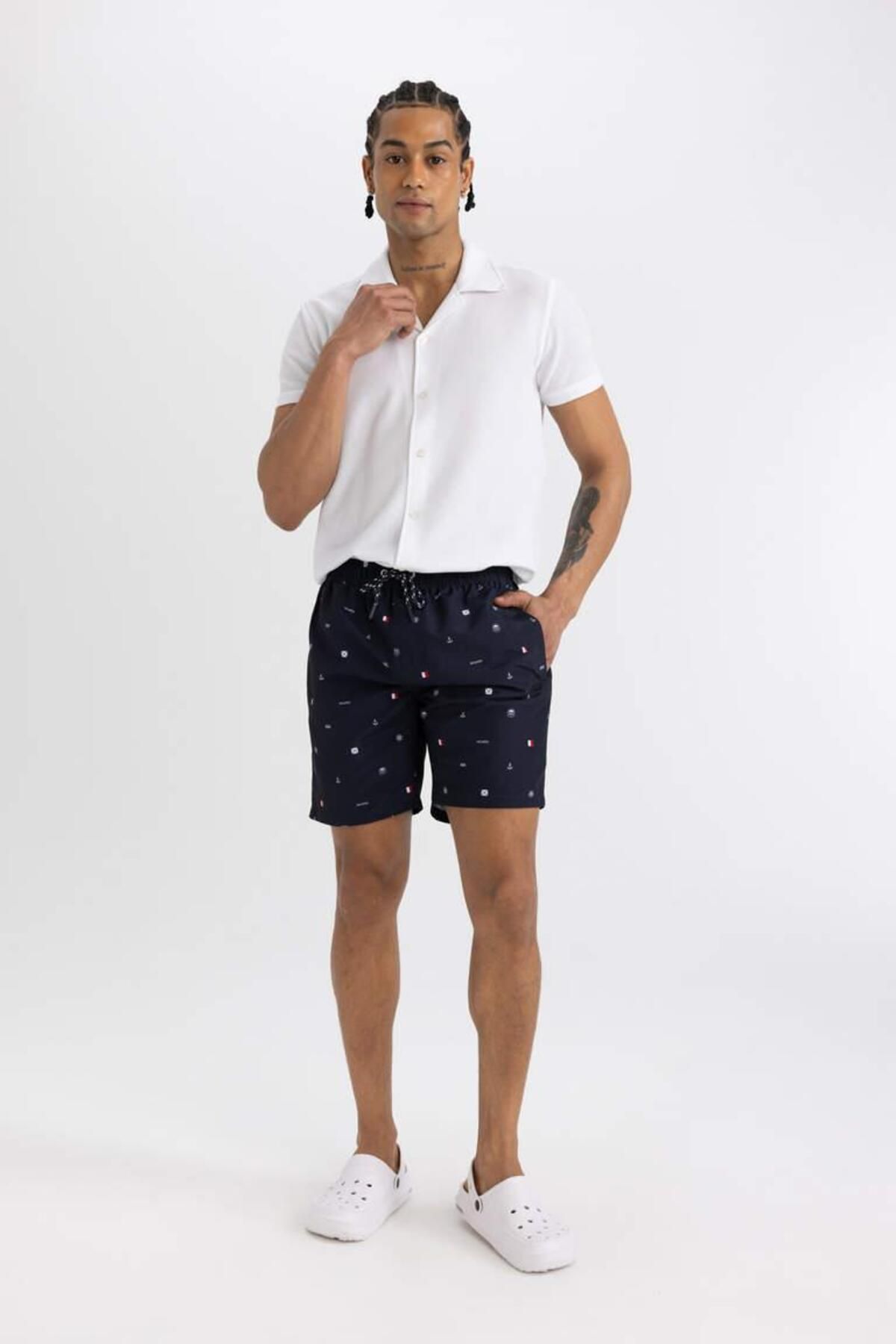 Defacto Regular Fit Desenli File Astarlı Kısa Boy Deniz Şortu