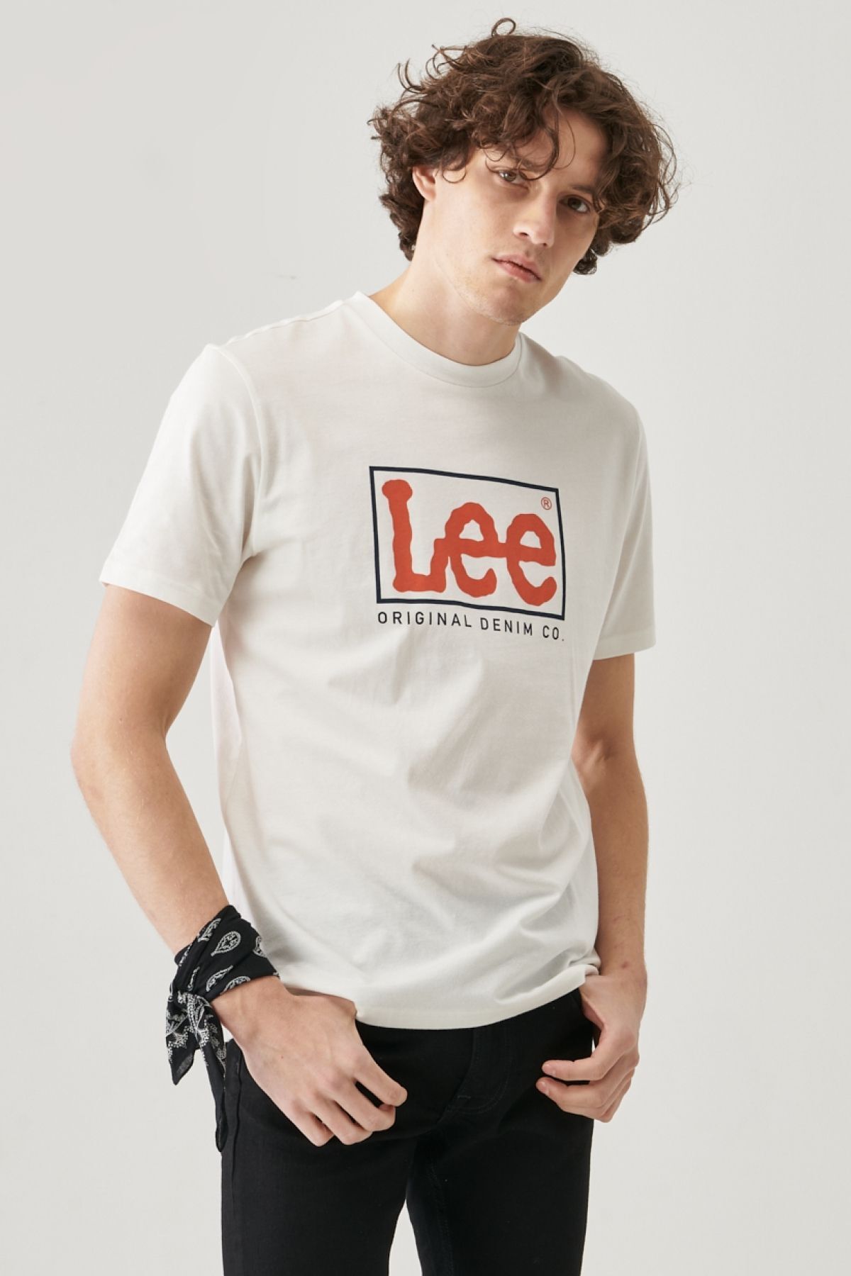 Lee Regular Fit Rahat Kesim %100 Pamuk Wobbly Logo Crew Neck Tişört