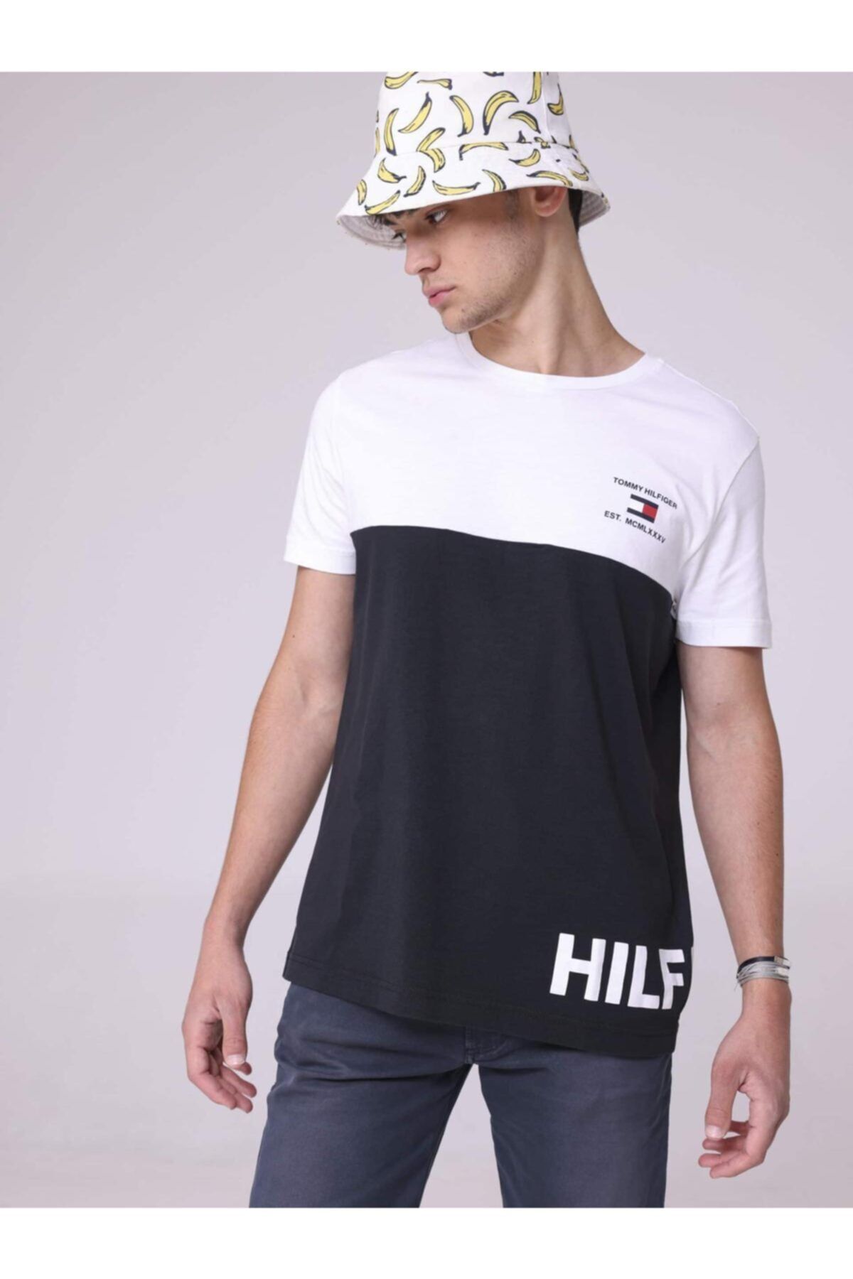 Tommy Hilfiger Capsule Collection White / Black Color Block T-shirt With Icon Logo Detail