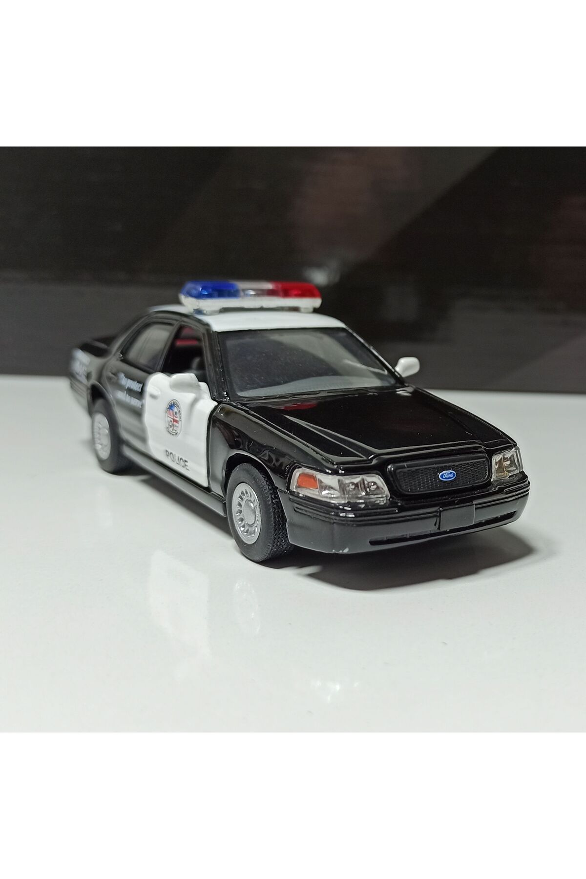 Kinsmart Dianomi 1:42 Ford Crown Victoria Police Araba Çek Bırak