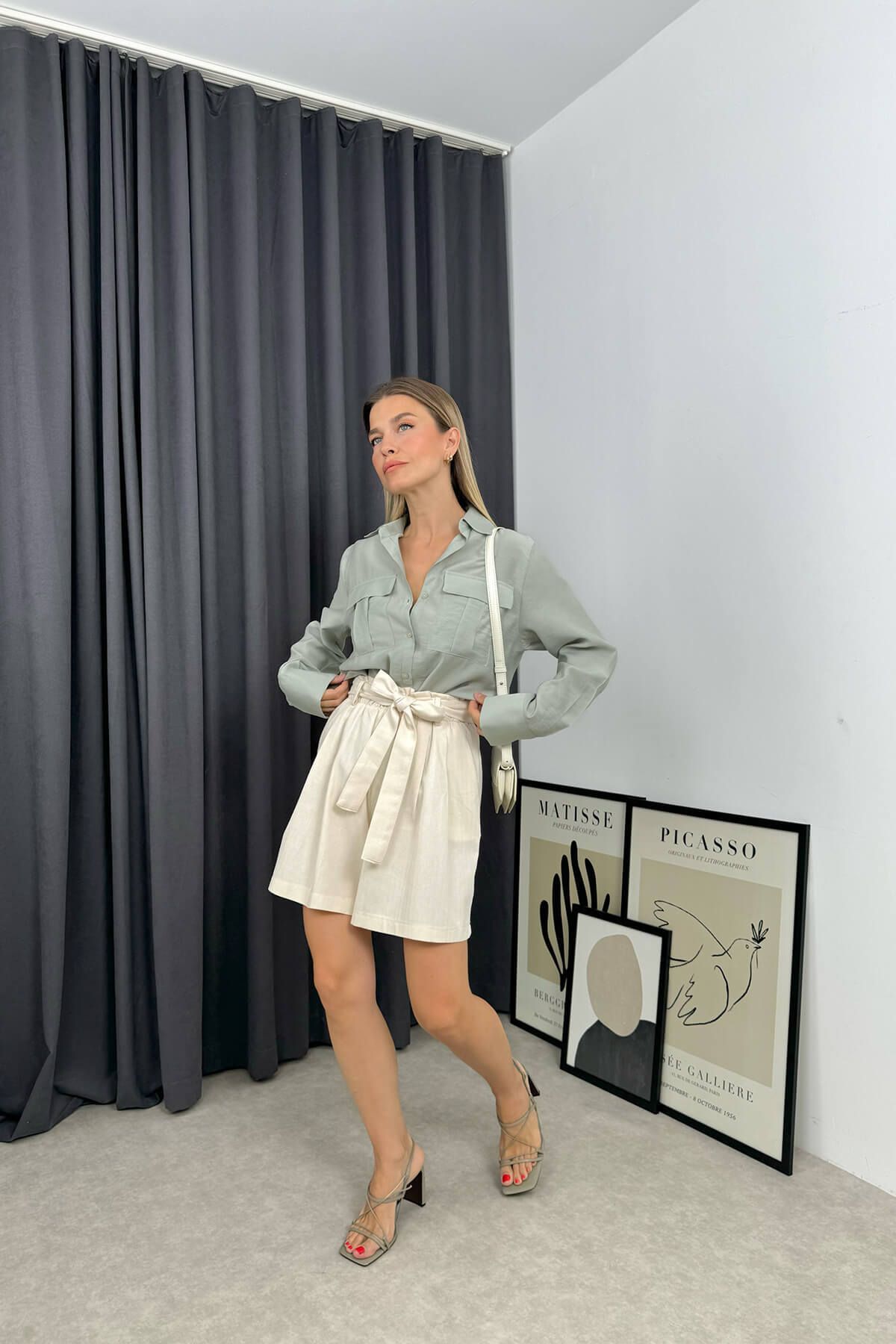 Sue Store Taş Rengi Lastikli Kuşaklı Şort
