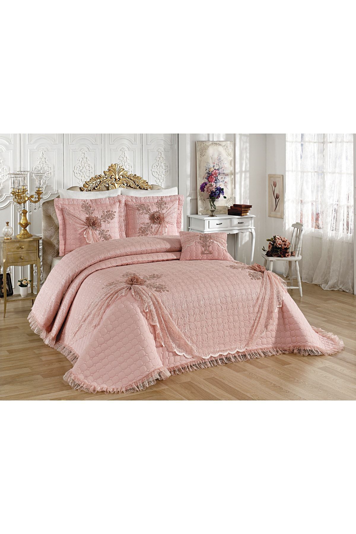 BALADI HOME Çeyizlik Yatak Örtüsü ( Set 4 Parçası ) Fransız Dantelli Ve Kapitoneli Yüksek Kalite Goncagül
