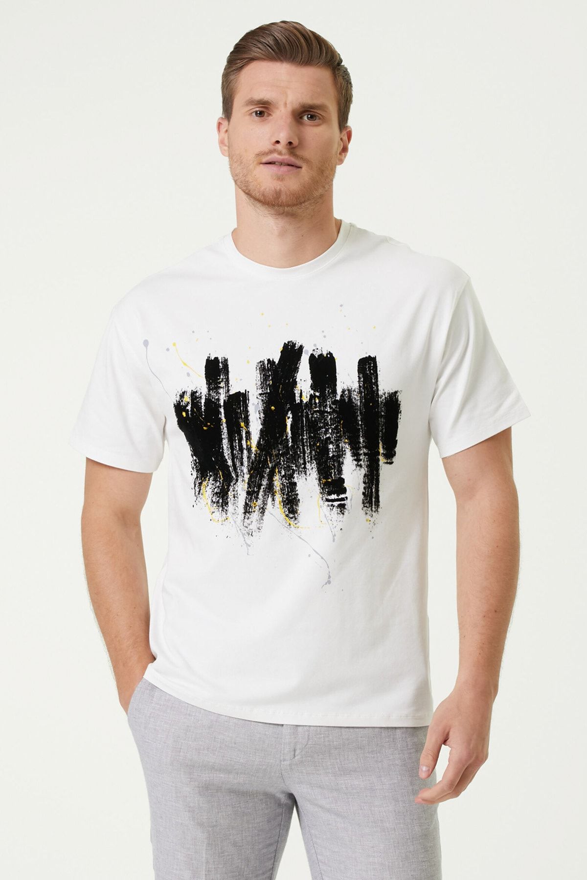 Network Erkek Slim Fit Beyaz Baskılı Bisiklet Yaka Basic T-shirt 1079841