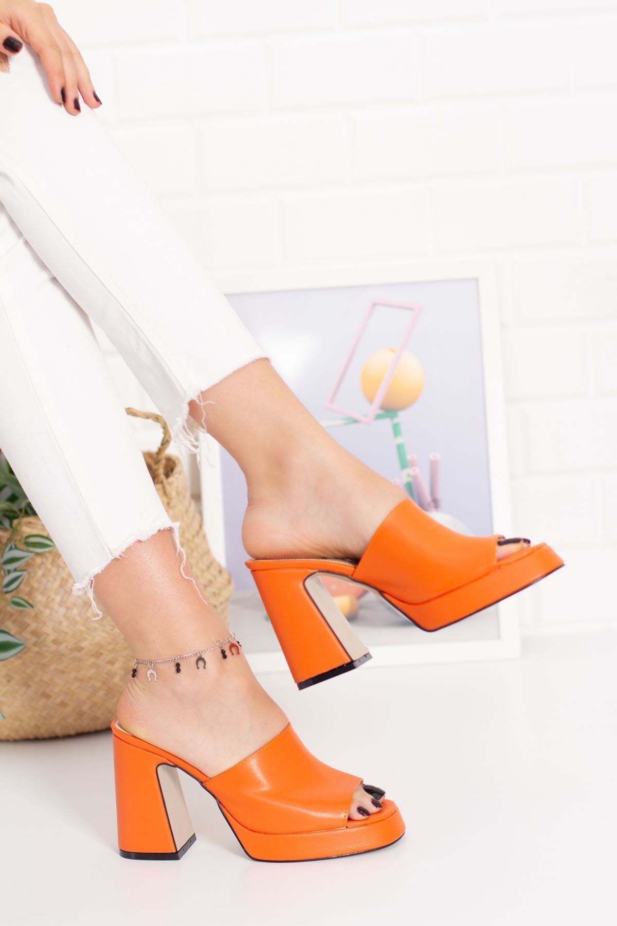derithy Cameiore Kalın Topuklu Platform Kaplamalı Klasik Terlik Yazlık Ayakkabı-orange-byc1004