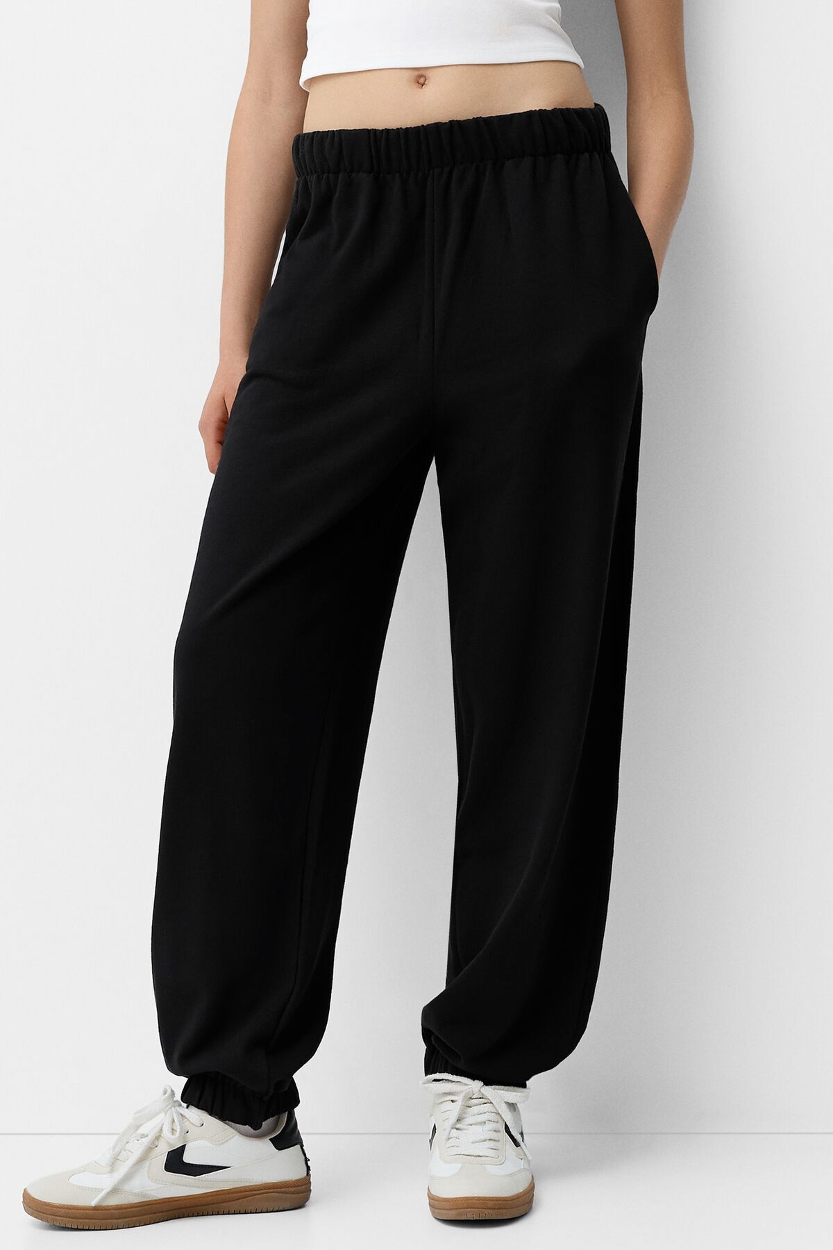 Bershka Pamuklu jogger pantolon