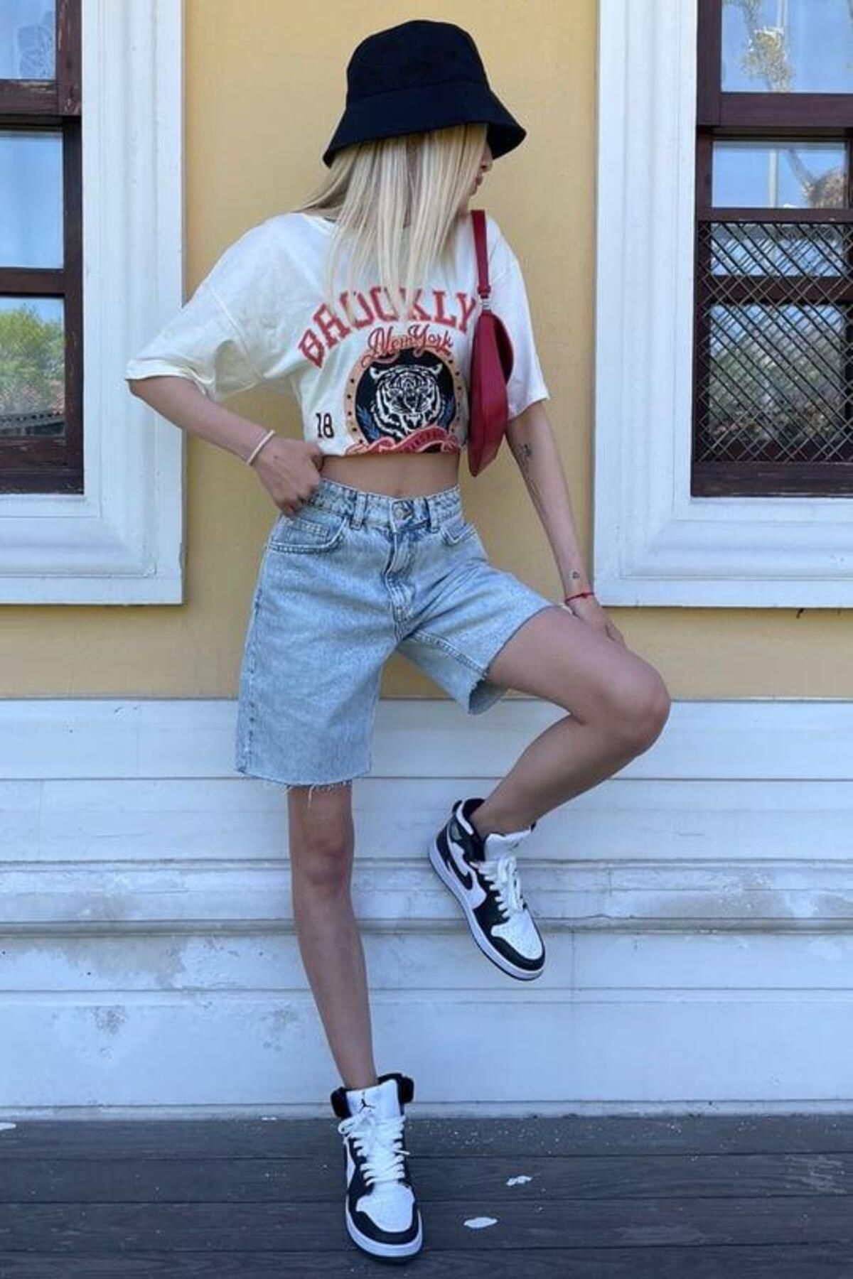 KÜBRA BUZ MAVİSİ KOT ŞORT