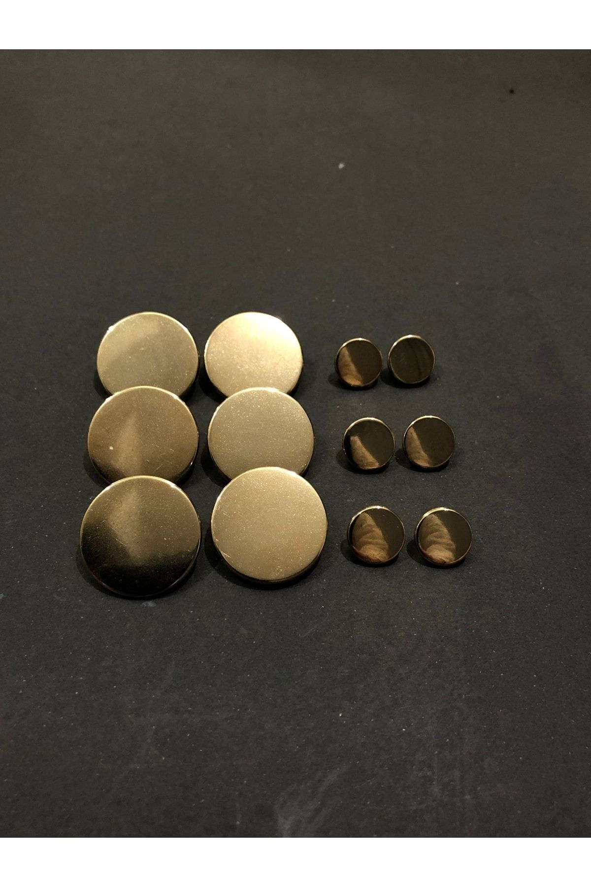 aensia Gold Altın Büyük Ve Küçük Pulmetal Para Model Düğme Metal Düğme - 12li Paket (6 BÜYÜK 6 KÜÇÜK)