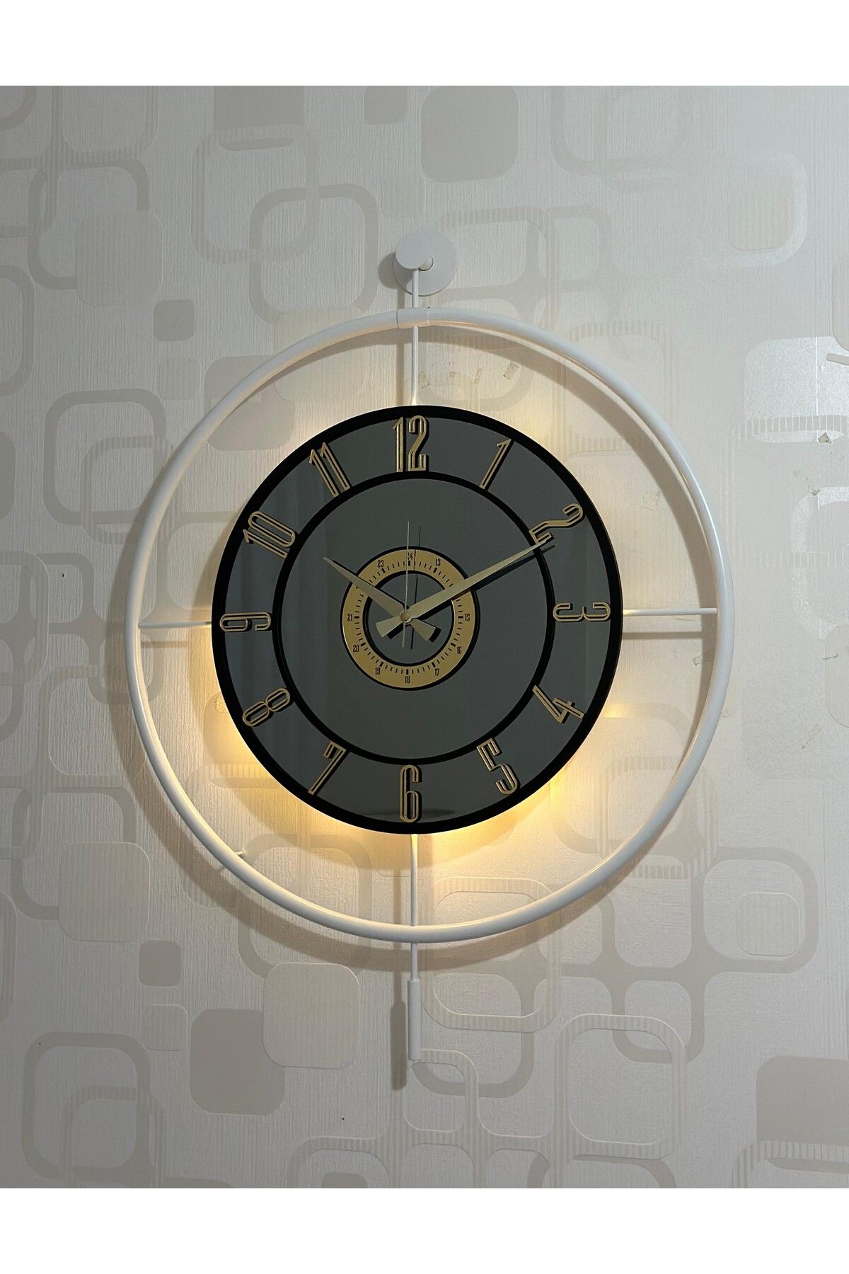 Pey Aksesuar Metal Camlı Duvar Saati (60X80 CM BÜYÜK BOY) Işıklı Gerçek Cam Beyaz-füme-siyah-gold