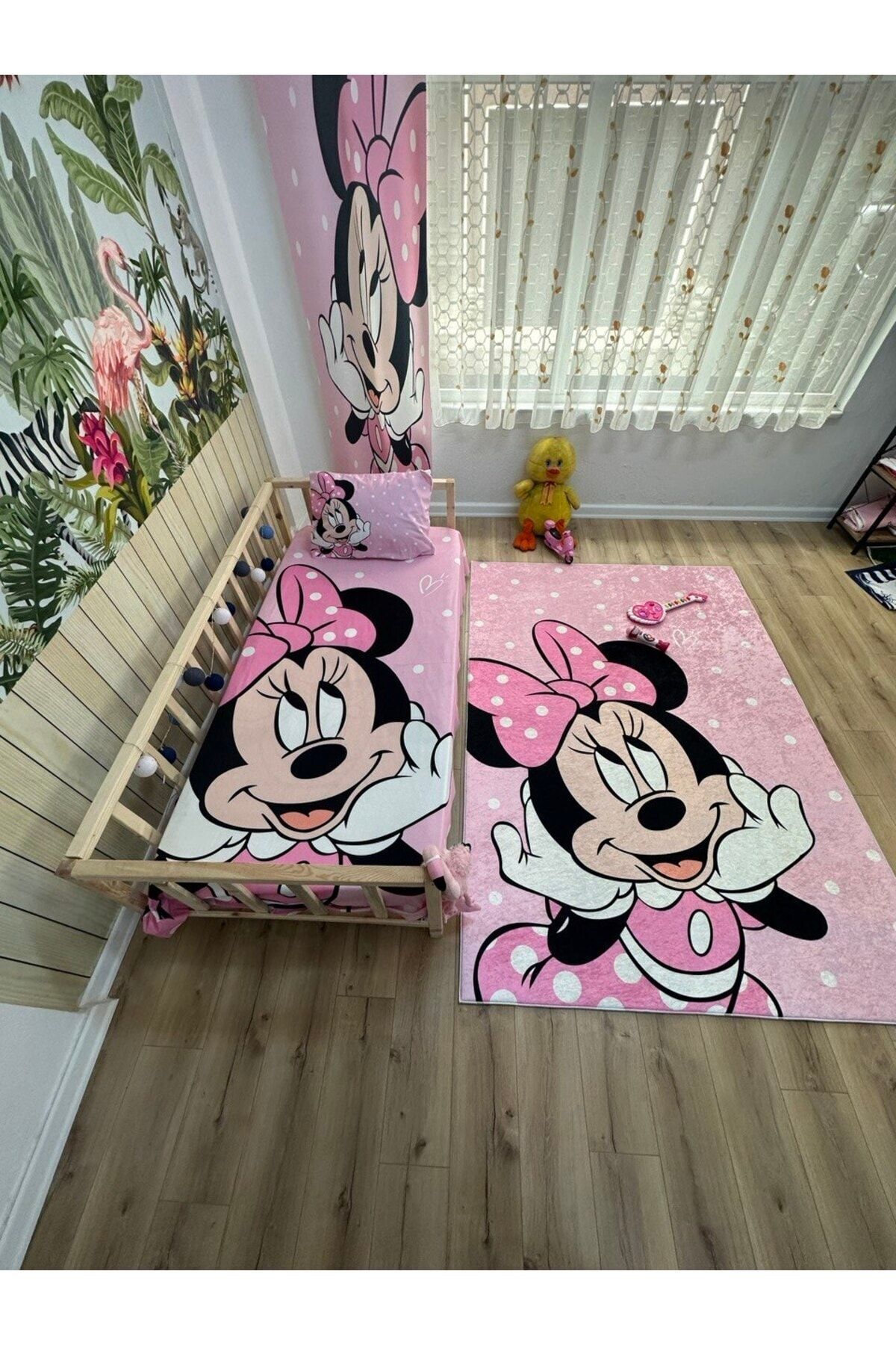 EVSEHOMES Mini Çocuk Odası Takım (fon Perde- Yatak Örtüsü Ve Yastık - Halı 100x160)