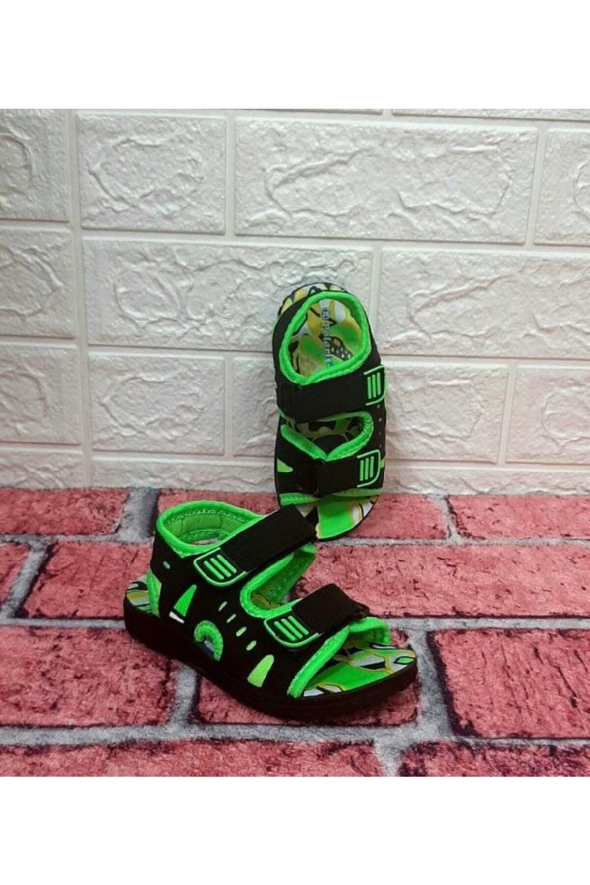 Polaris Yeşil Siyah Erkek Çocuk Sandalet 510241