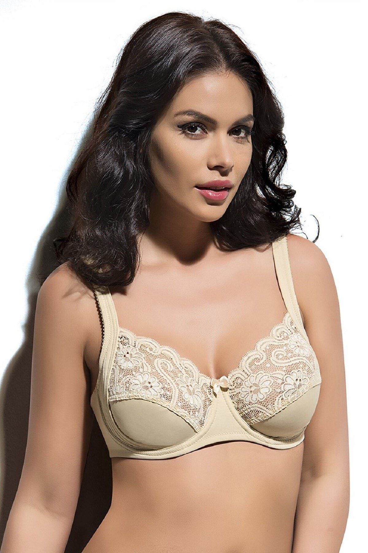Belladonna Kadın Ten İki Beden Küçülten Toparlayıcı Minimizer Sütyen