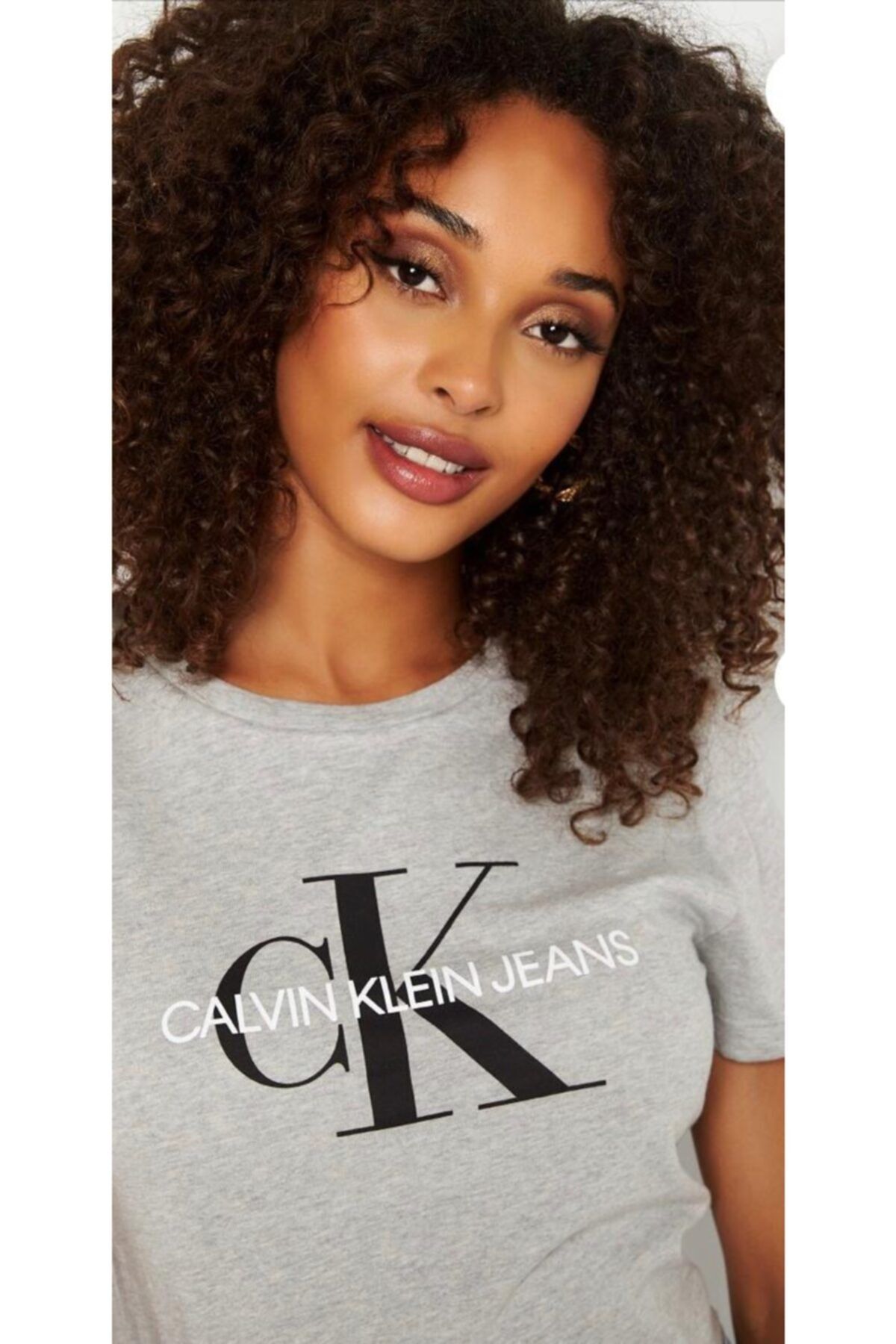 Calvin Klein Kadın Gri Women's Big Logo Printed On Chest T-shirt