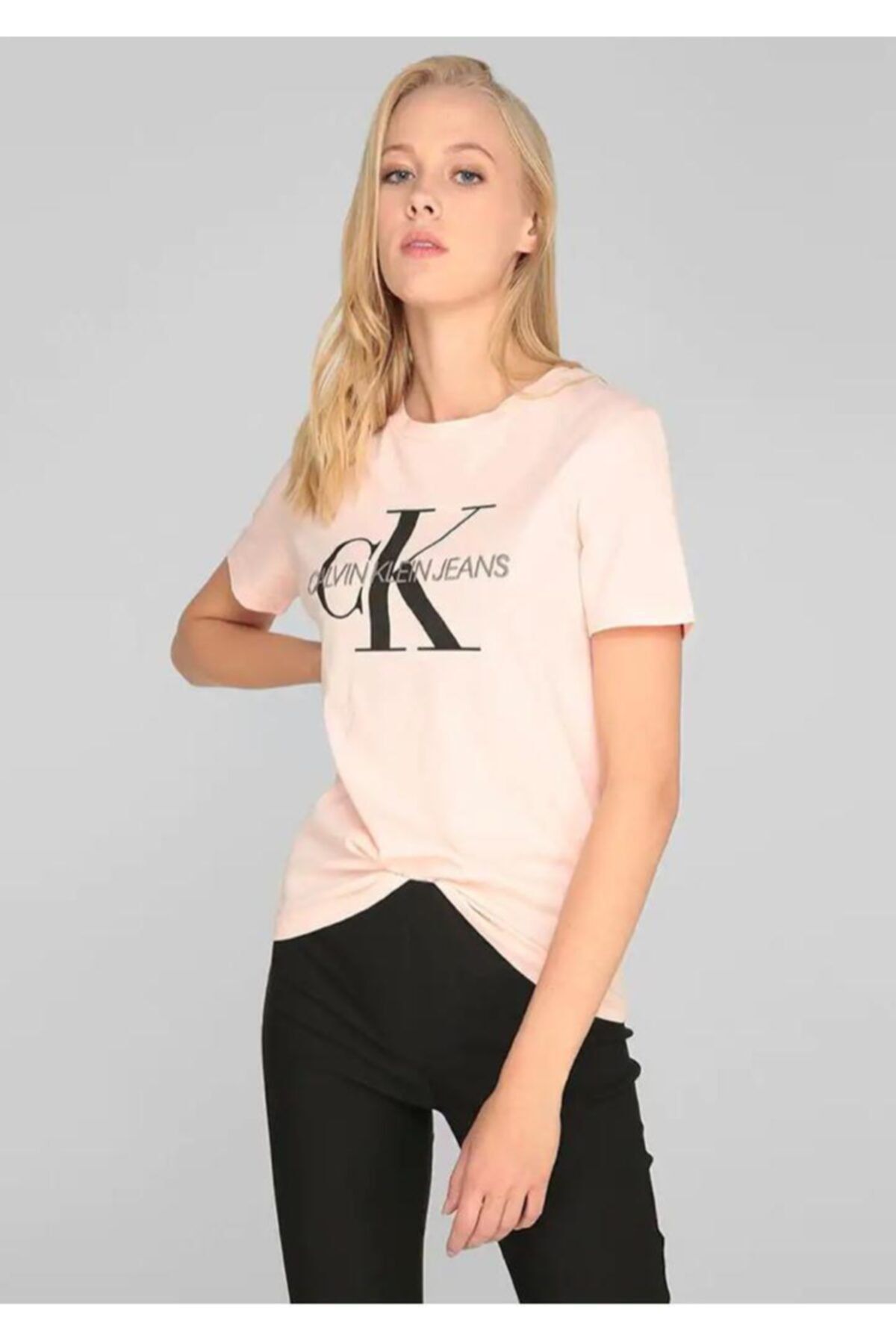 Calvin Klein Kadın T-shirt