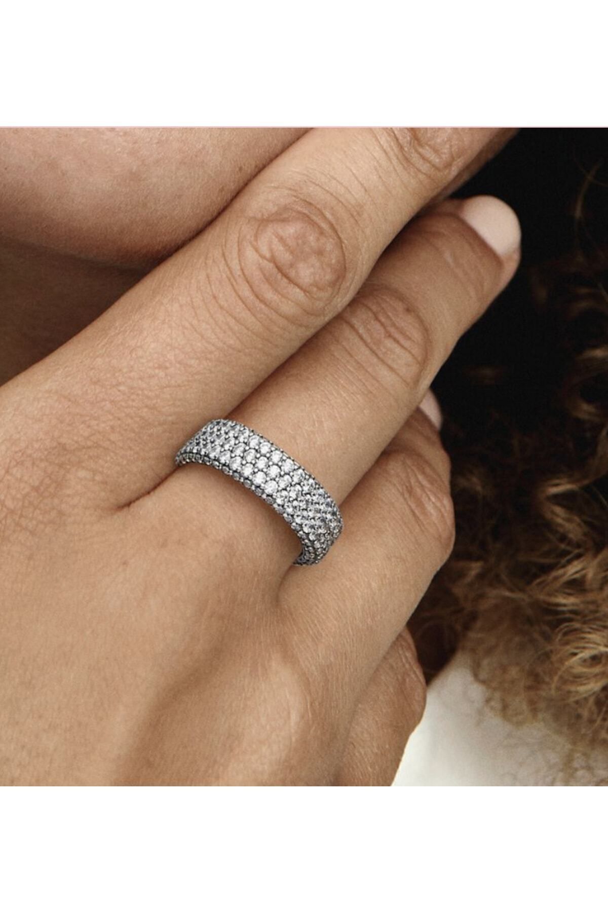 POSEİDONS JEWELLERY Zamansız Pavé Üç Sıralı Yüzük