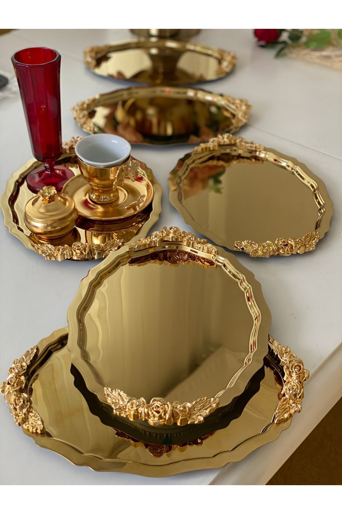 Elzemm store 20*25 CM PARLAK GOLD OVAL KULPLU 6 ADET SERVİS VE SUNUM TEPSİSİ